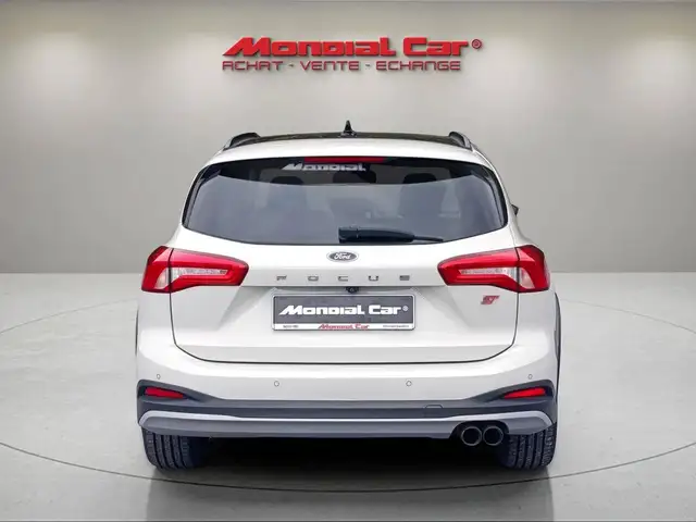 Ford Focus view 8