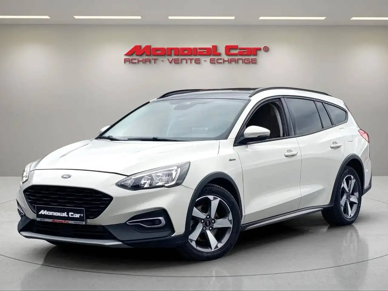 Ford Focus Active 1.0 EcoBoost * Garantie * Toit ouvrant * Carplay * GPS *