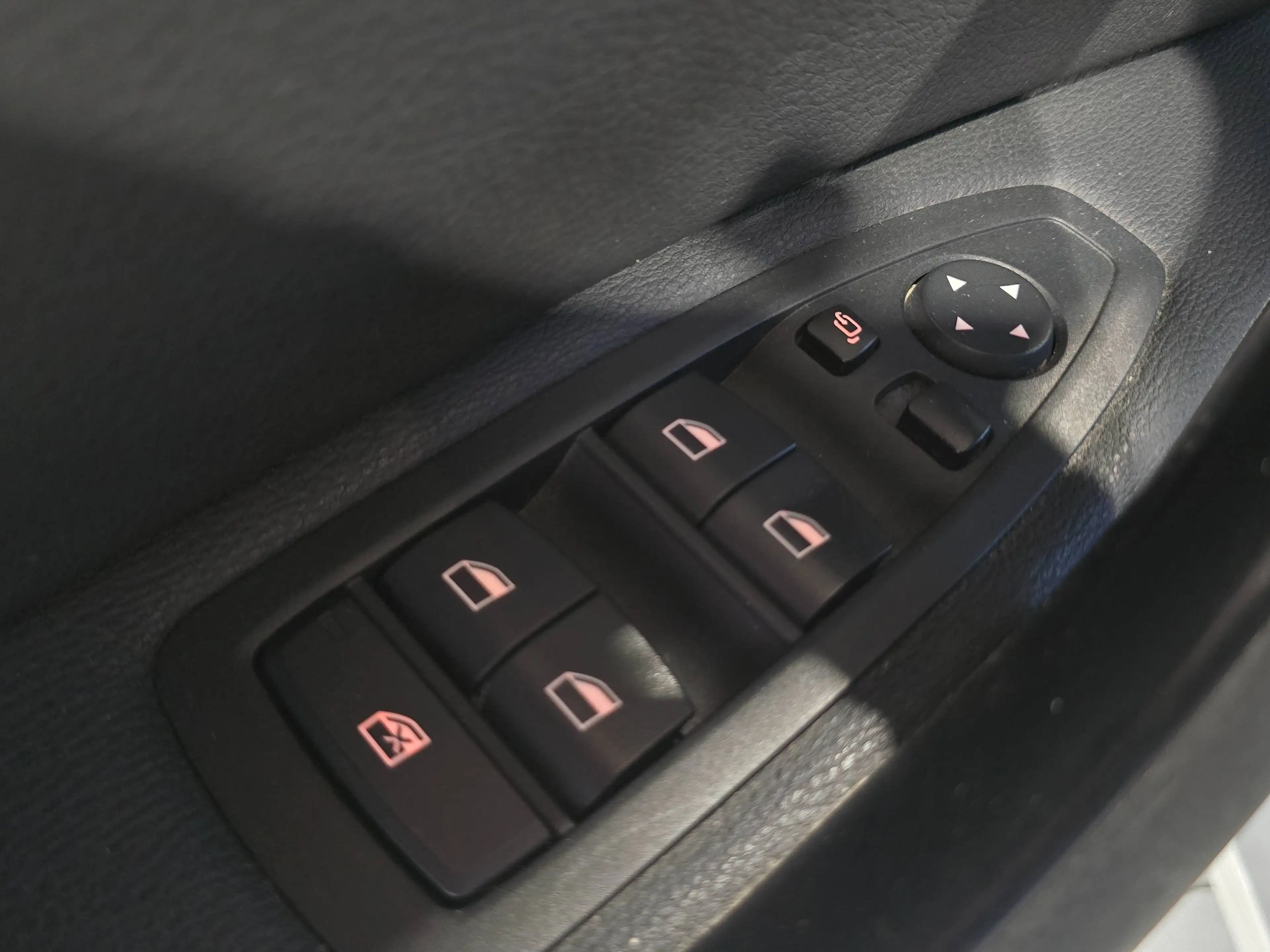 BMW X1 X1 1.5i / M-pack / Eerste eigenaar / Premier propriétaire / Leder — photo 11