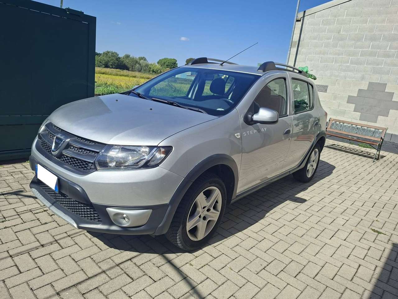 Dacia Sandero Stepway 1.5 dci DPF NAVY  90 CV TEL EURO 6 !!