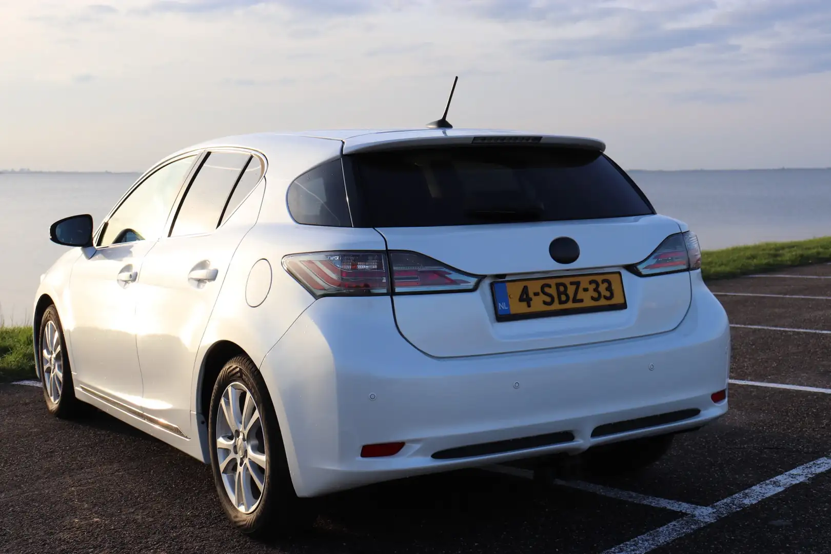 Lexus CT 200h Executive Line White - 2