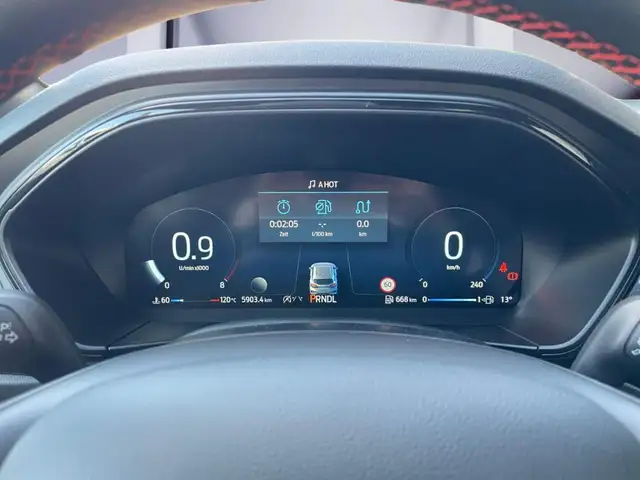 Ford Focus view 12