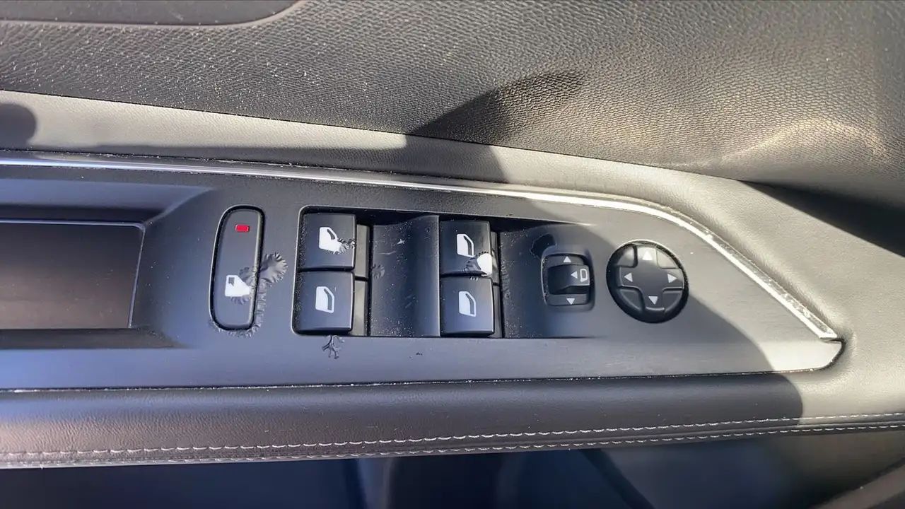 Peugeot 3008 3008 — photo 26