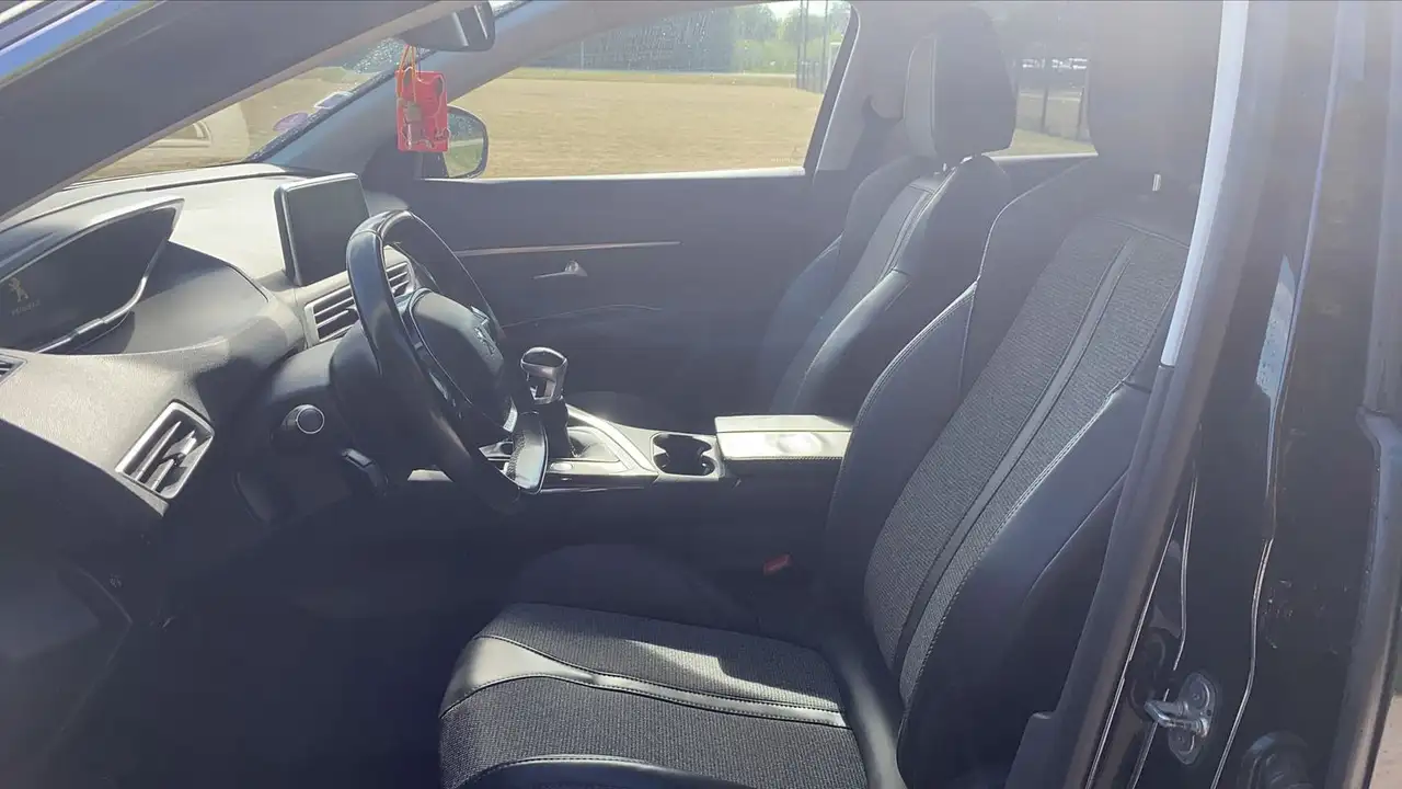Peugeot 3008 3008 — photo 25