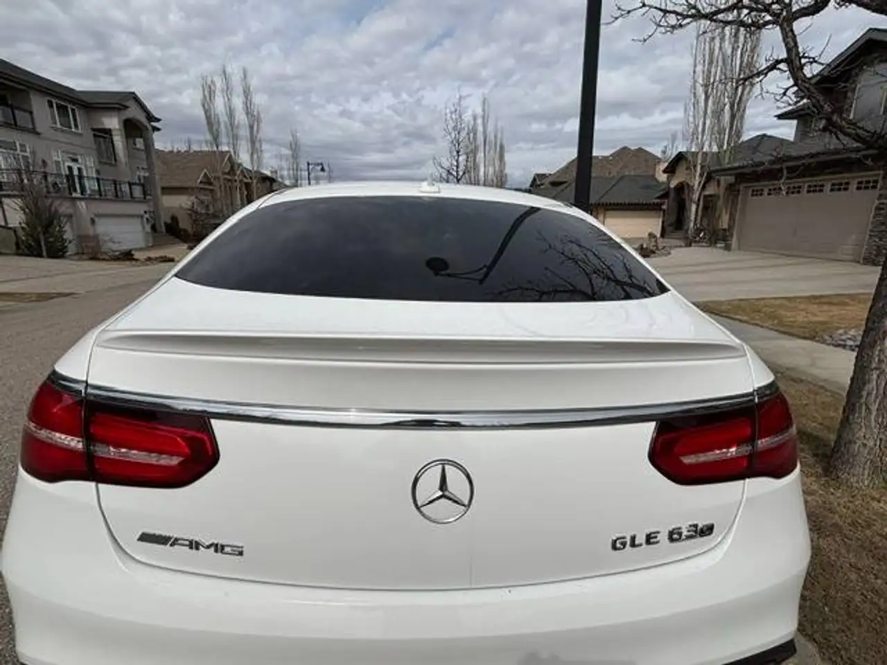 Mercedes-Benz GLE снимка Mercedes-Benz GLE