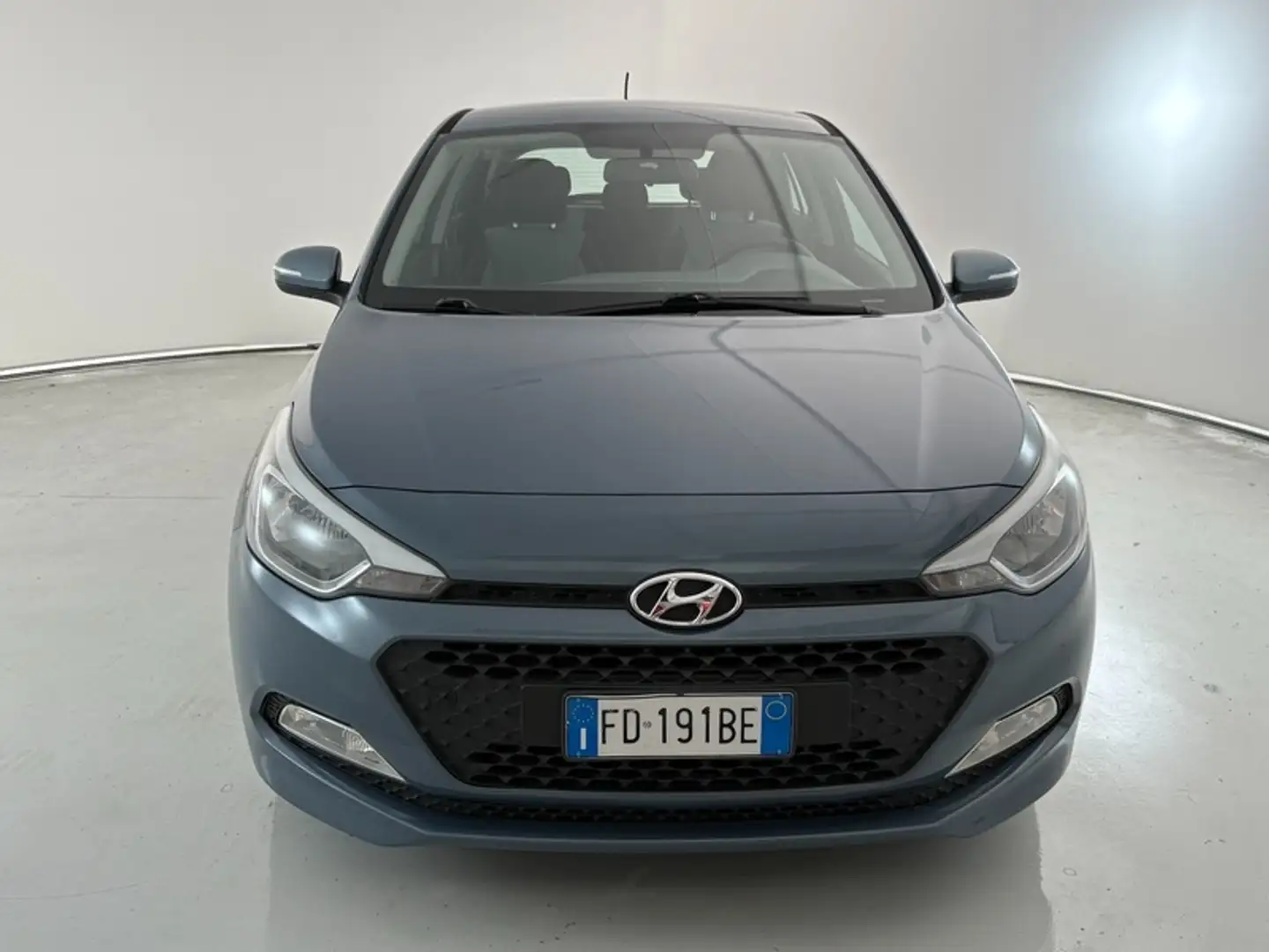 Hyundai i20 5 Porte 1.2 Econext Classic Grigio - 2