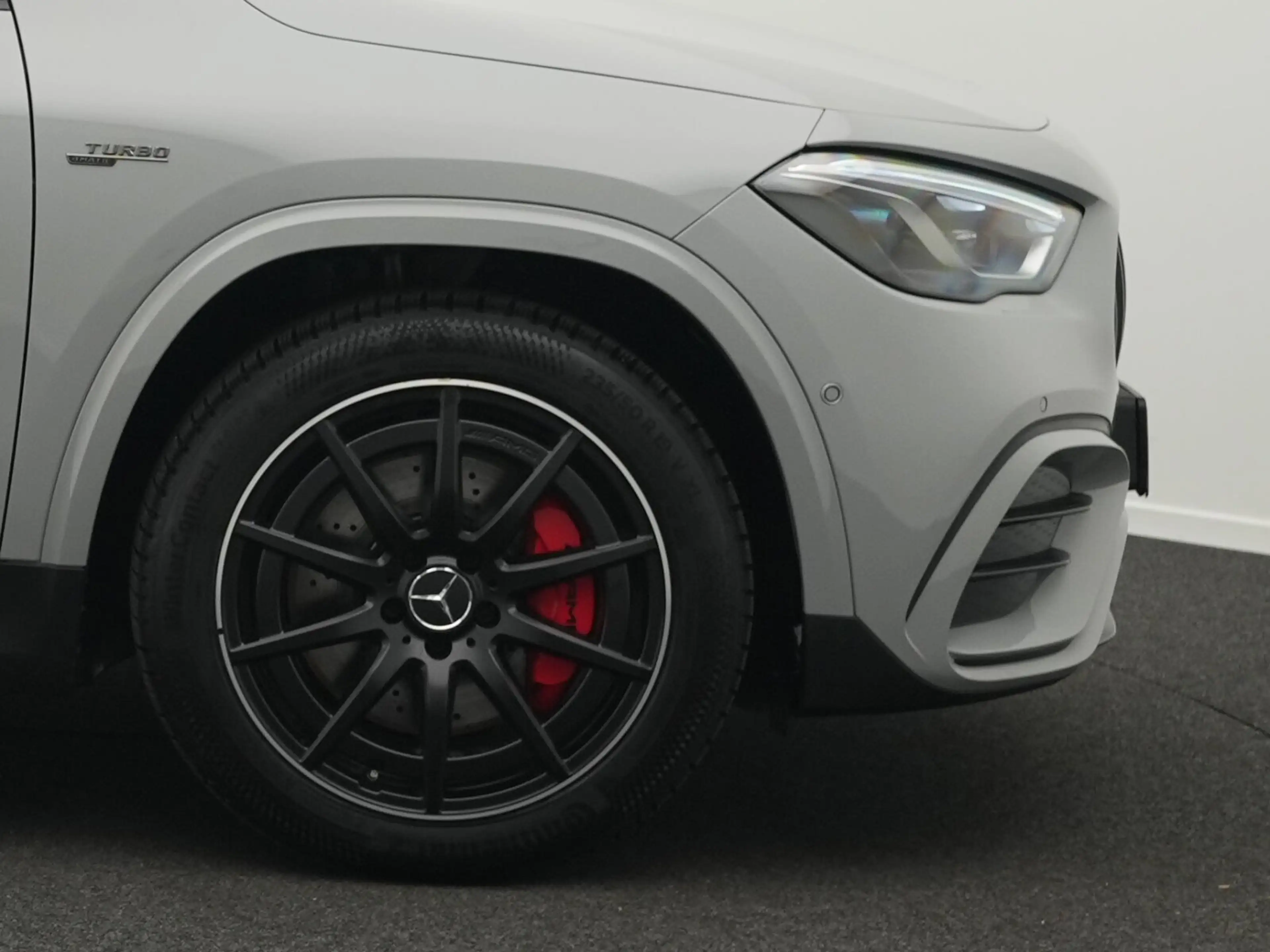 Mercedes-Benz GLA 35 AMG Mercedes-AMG GLA 35 4MATIC Multi+Kamera+Night+Totw+MBUX — photo 8