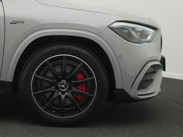 Mercedes-Benz Gla Class view 8