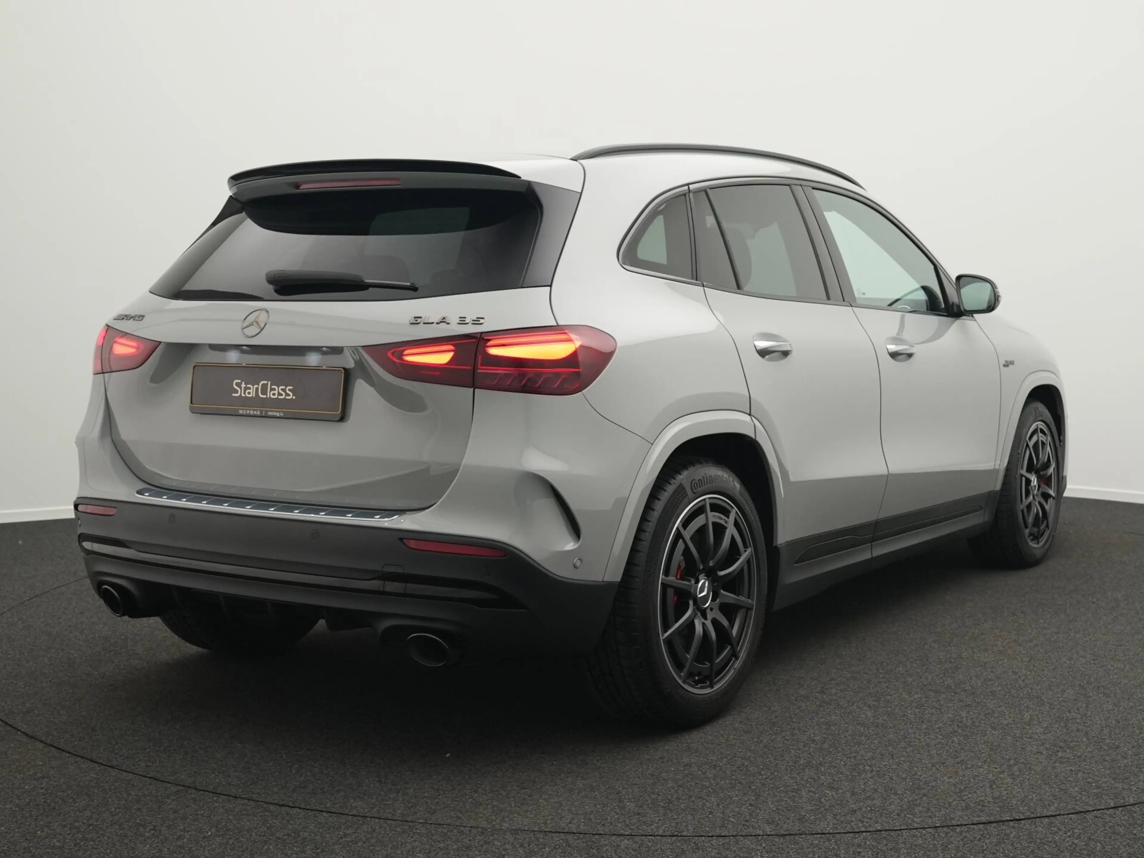 Mercedes-Benz GLA 35 AMG Mercedes-AMG GLA 35 4MATIC Multi+Kamera+Night+Totw+MBUX — photo 3