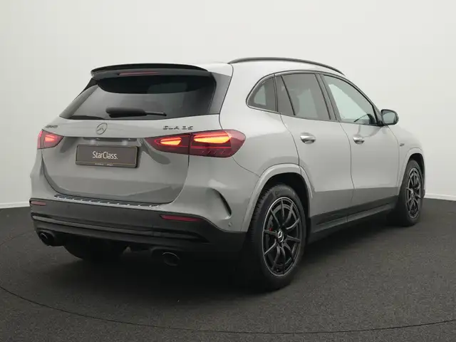 Mercedes-Benz Gla Class view 3