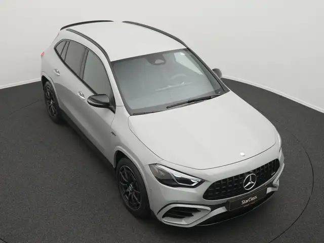 Mercedes-Benz Gla Class view 12