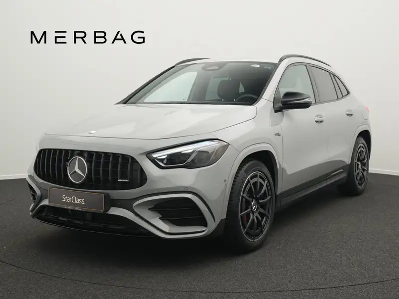 MERCEDES-BENZ Gla