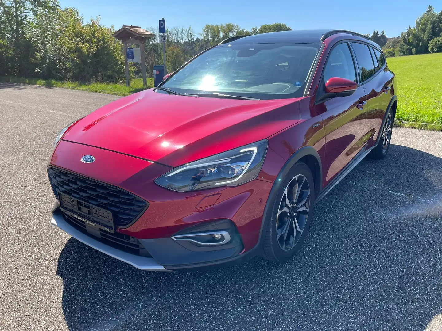 Ford Focus Turnier Active Autom. *Design-Paket*Schiebed.*WKR Rot - 1