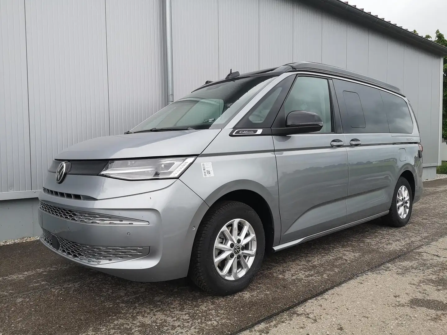 Volkswagen T7 California T7 2.0TDI DSG California Beach Camper GV5 Komfort+ Argento - 1