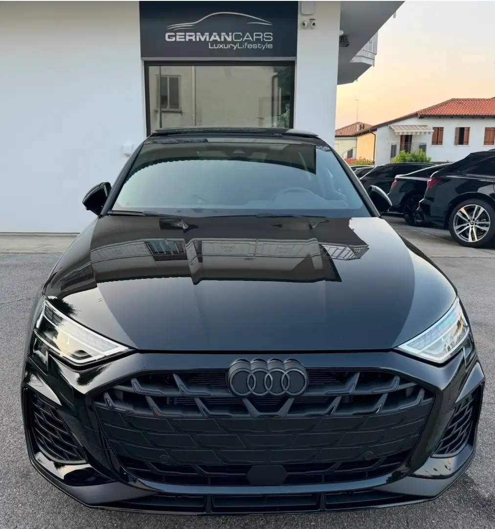 Audi S3 Sportback 2.0 tfsi quattro *PACKAGE AKRAPOVIC* Чорний - 1