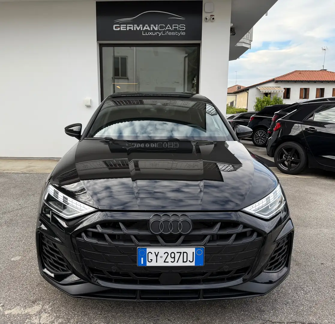 Audi S3 Sportback 2.0 tfsi quattro *PACKAGE AKRAPOVIC* Чёрный - 1