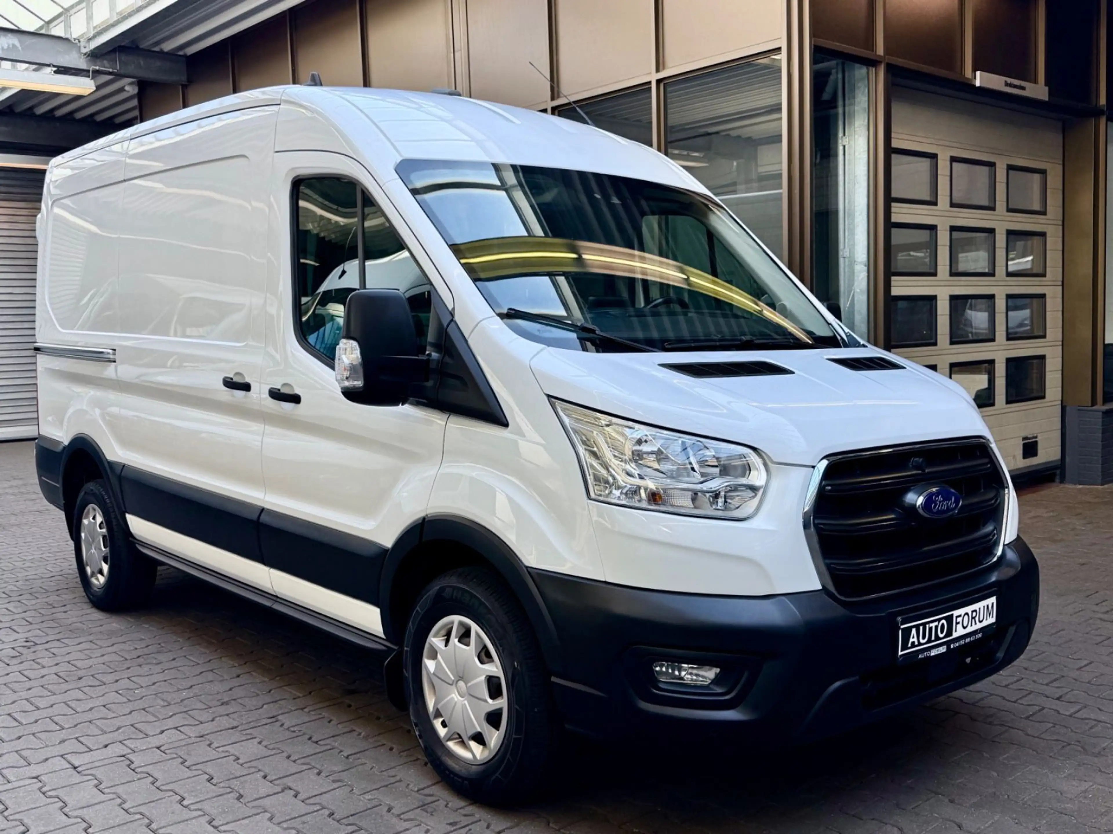 Ford Transit 2.0 D L2H2 4X4 3,5t AHK CAM KLIMA NAVI — photo 2