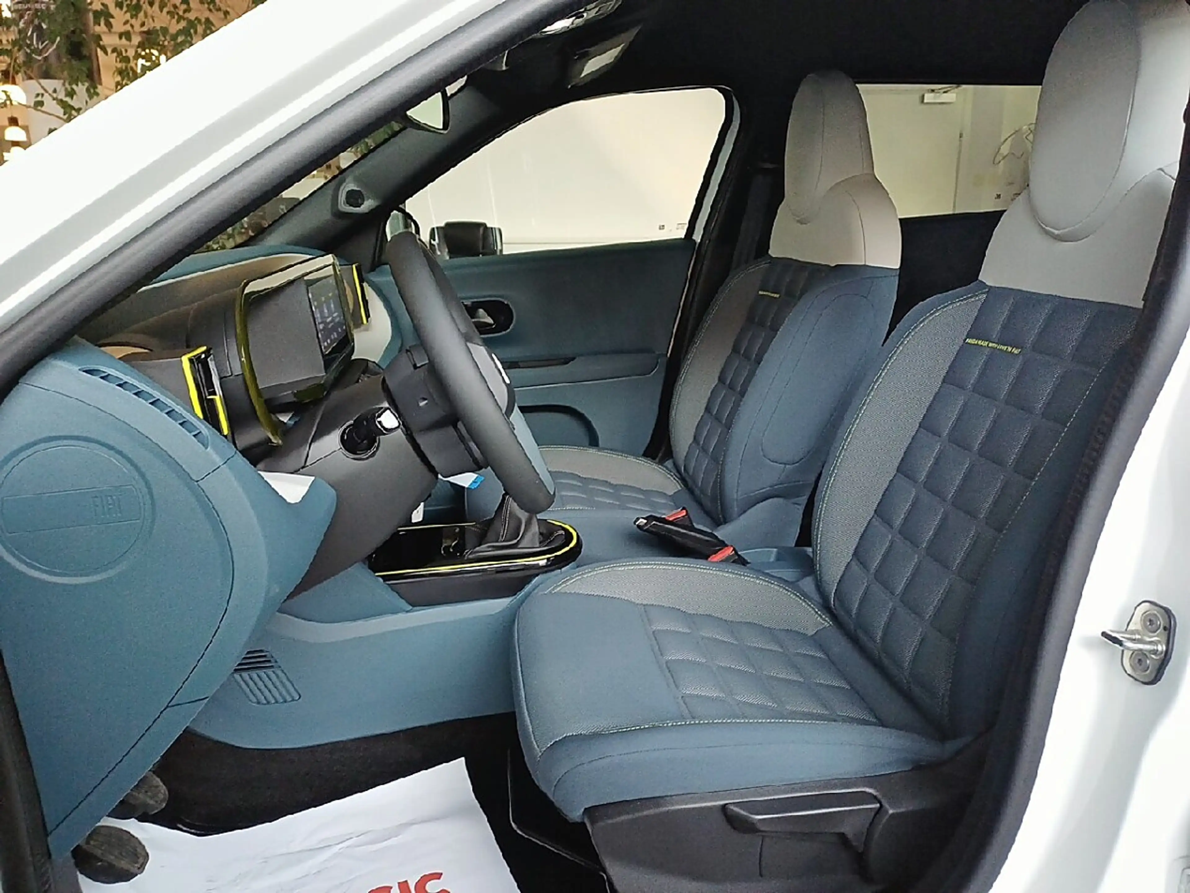 Fiat Grande Panda 1.2 T 100 La Prima — photo 9
