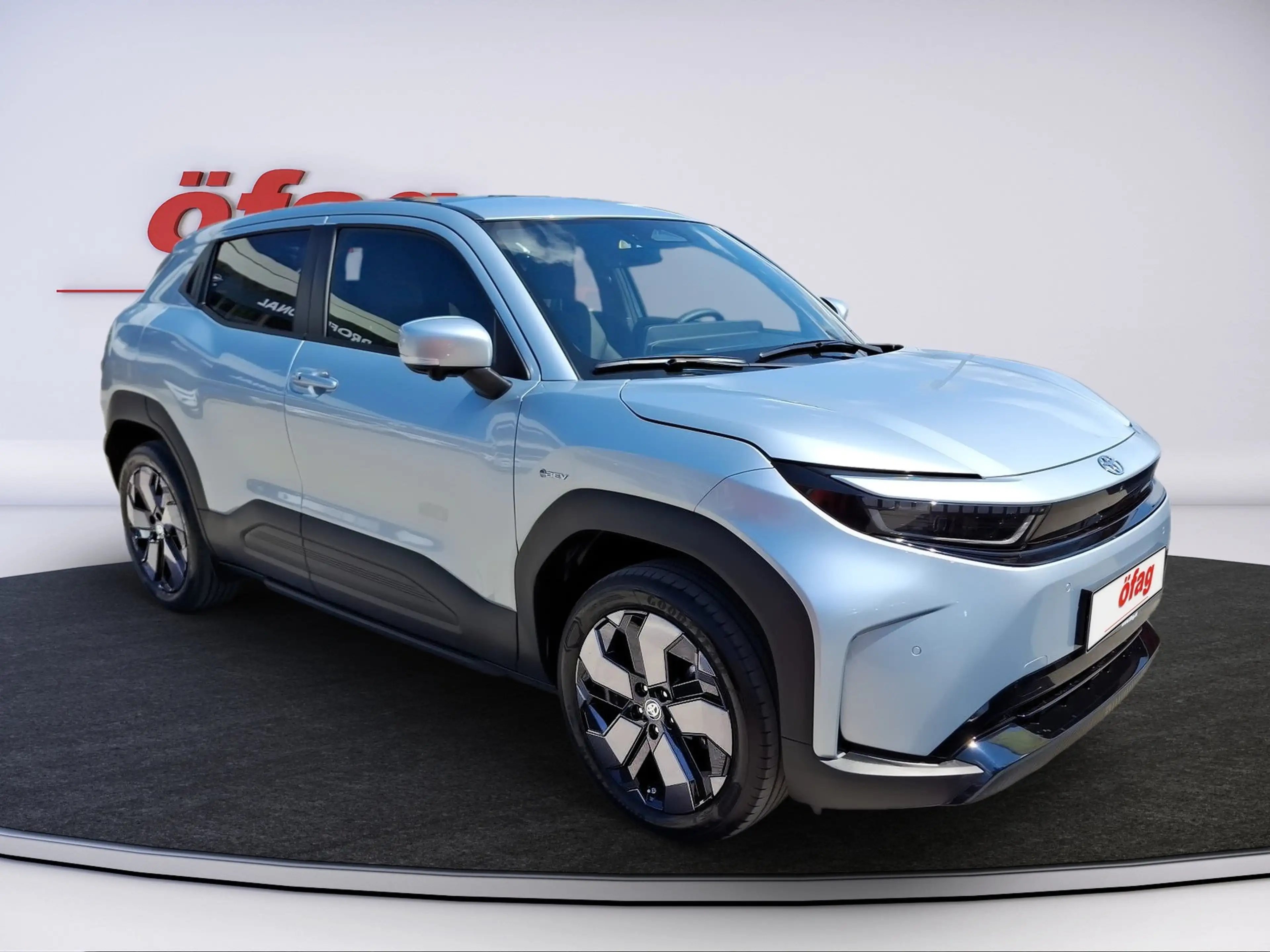 Toyota Urban Cruiser Elektro 61kWh Lounge Aut. — photo 7
