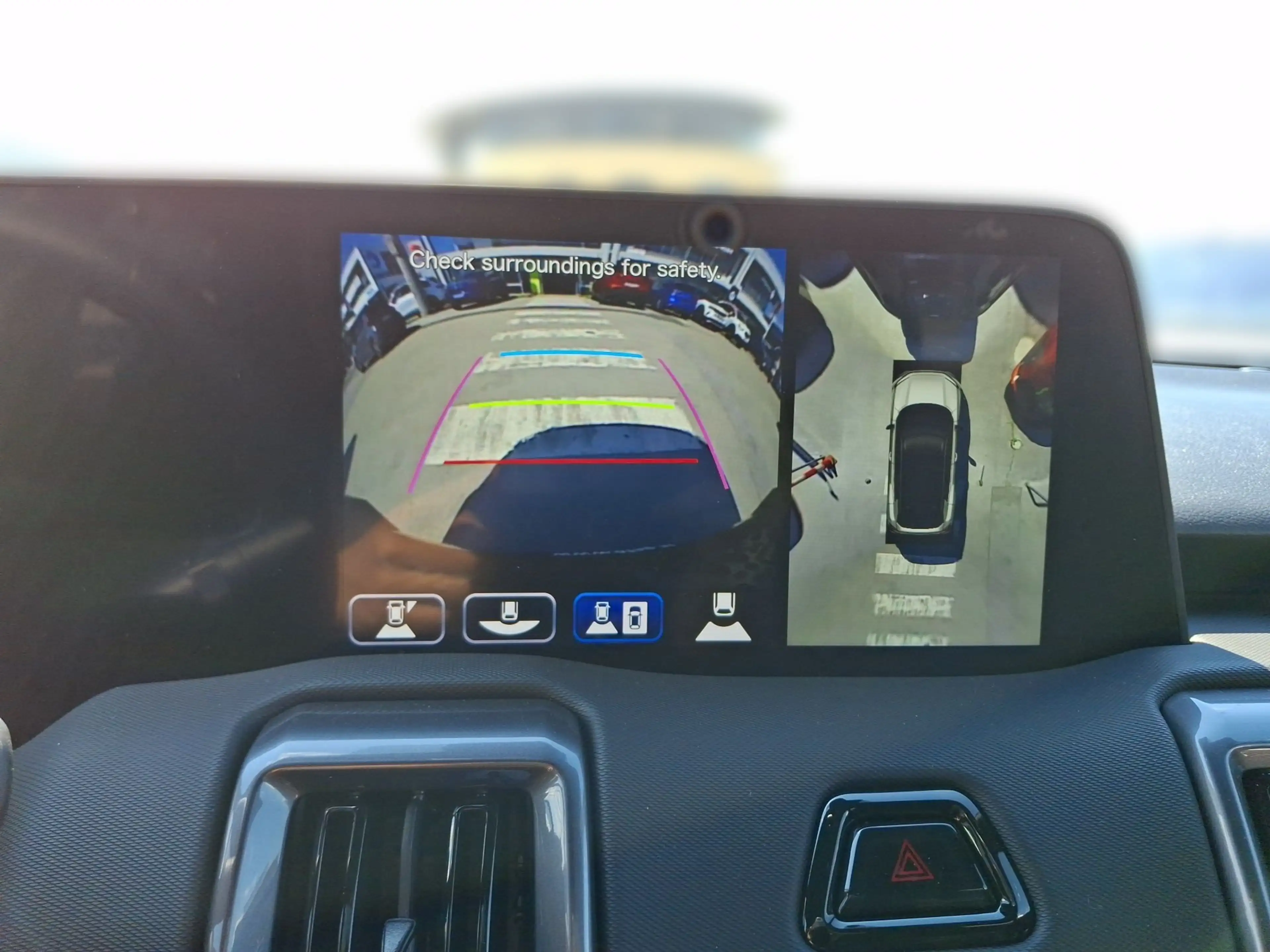 Toyota Urban Cruiser Elektro 61kWh Lounge Aut. — photo 14