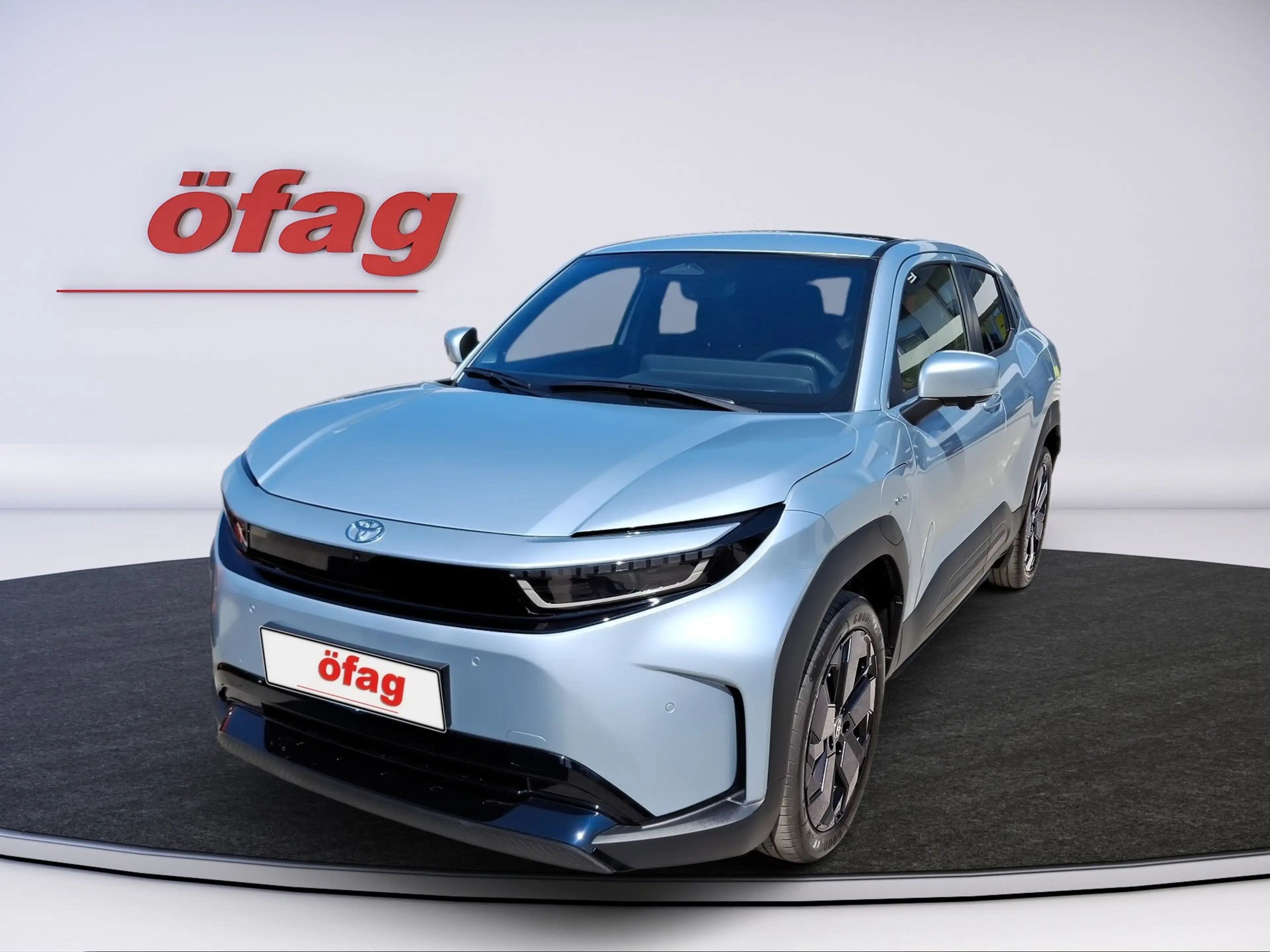 Toyota Urban Cruiser Elektro 61kWh Lounge Aut. — photo 3