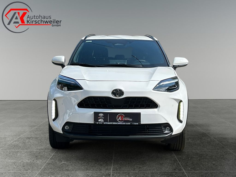 Toyota Yaris Cross Hybrid 130 1.5 VVT-i Teamplayer (XPB1) — photo 8