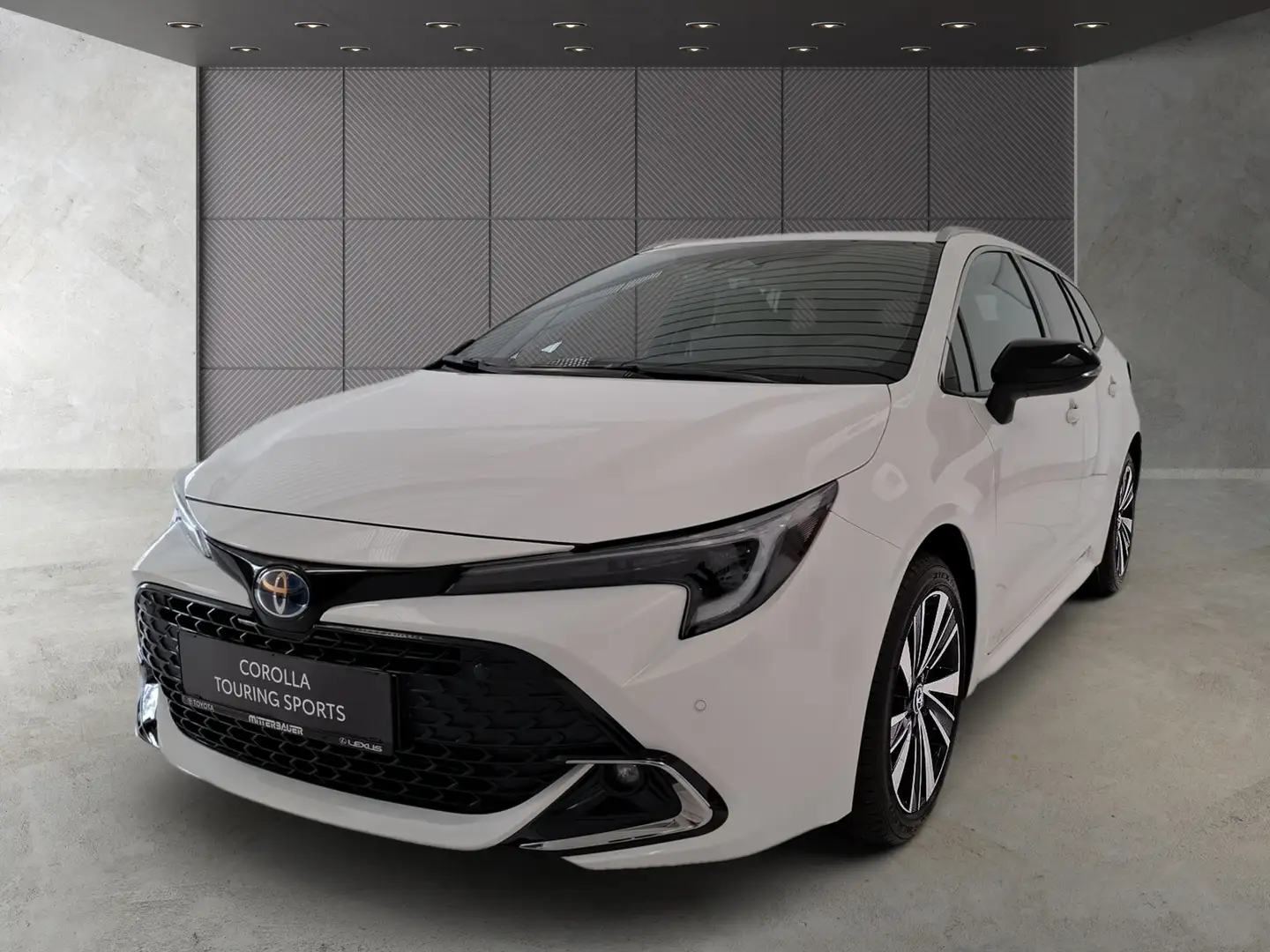 Toyota Corolla 1.8 Hybrid Touring Sports Active Drive Wit - 2