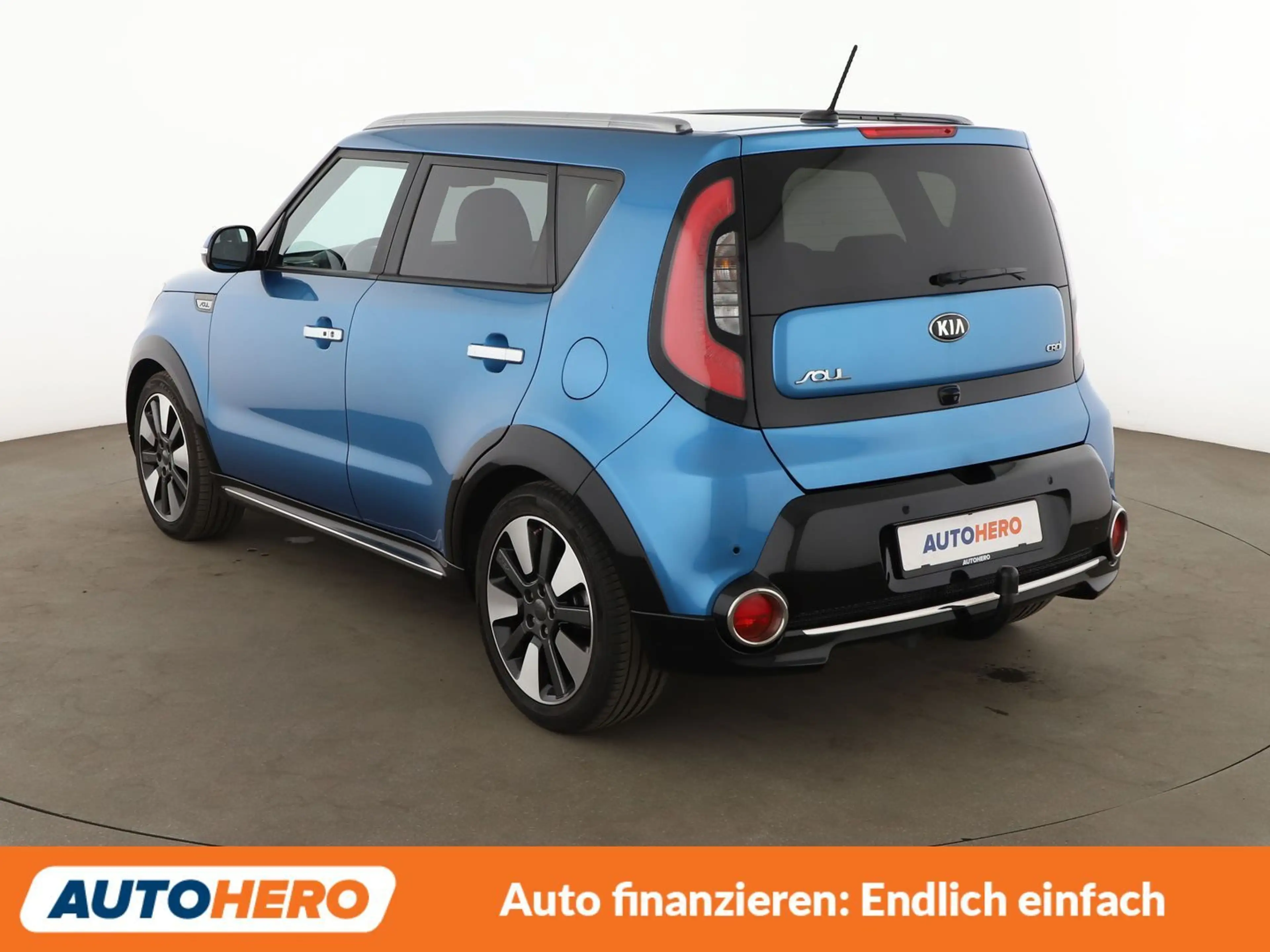 Kia Soul 1.6 CRDi Platin*NAVI*XENON*PDC*SHZ*SPUR* — photo 4