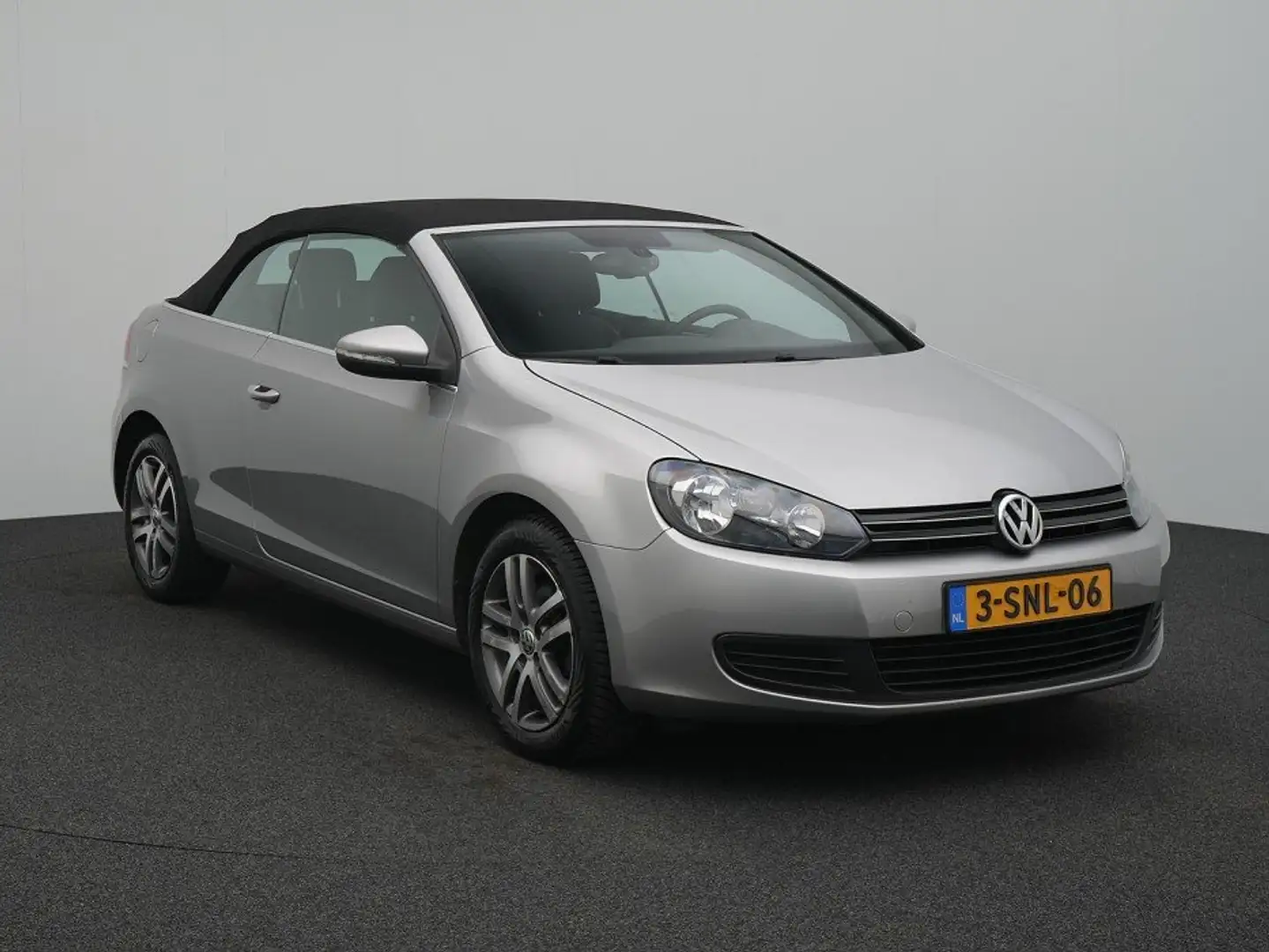 Volkswagen Golf Cabriolet Golf 1.6 TDI Bluemotion Argintiu - 2
