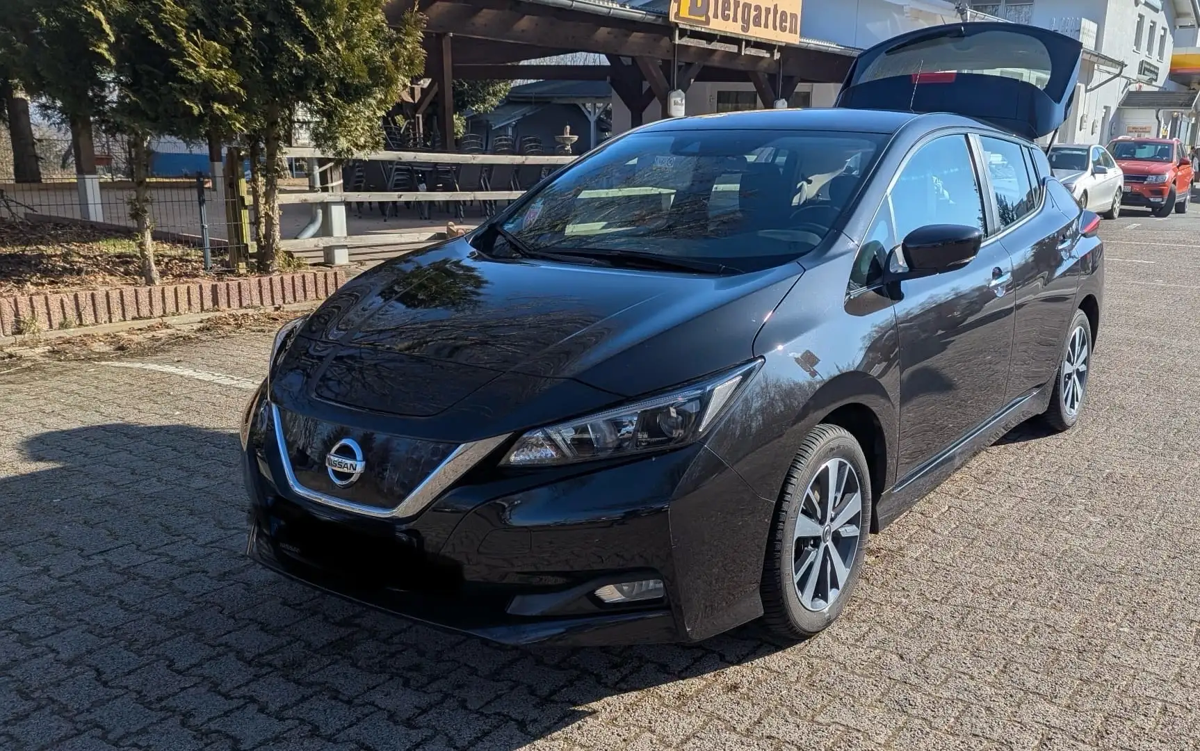Nissan Leaf 40 kWh Acenta mit Winterpaket - 1