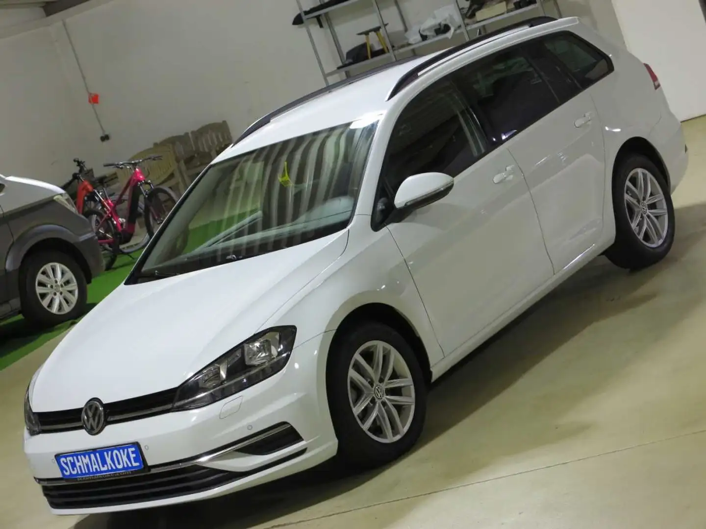 Volkswagen Golf VII Variant 1.6 TDI SCR COMFORTL Navi LM16 Blanc - 2