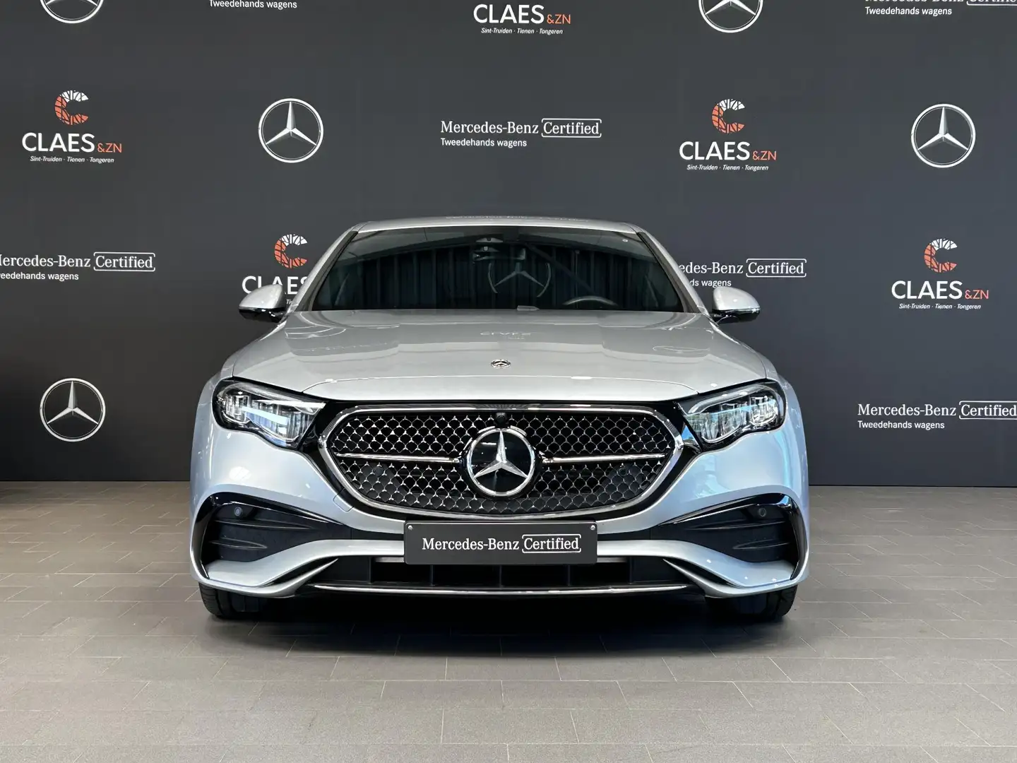 Mercedes-Benz E 220 220d AMG Line Berline DOS xxxx Argent - 2