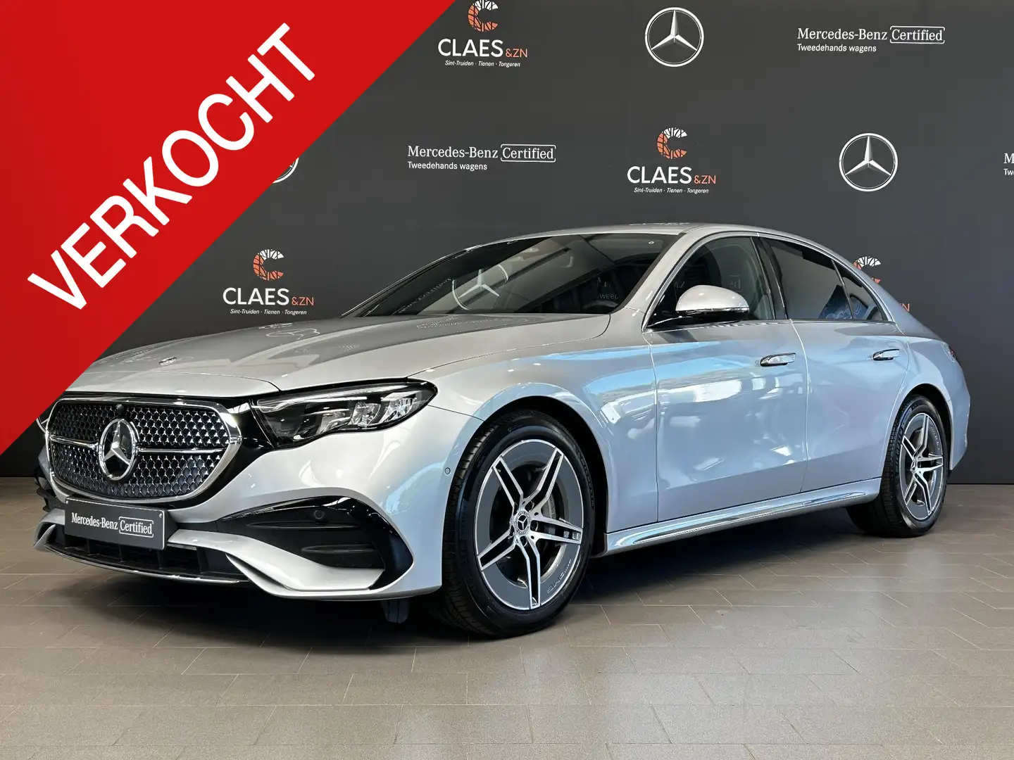 Mercedes-Benz E 220 220d AMG Line Berline DOS 7609 Stříbrná - 1