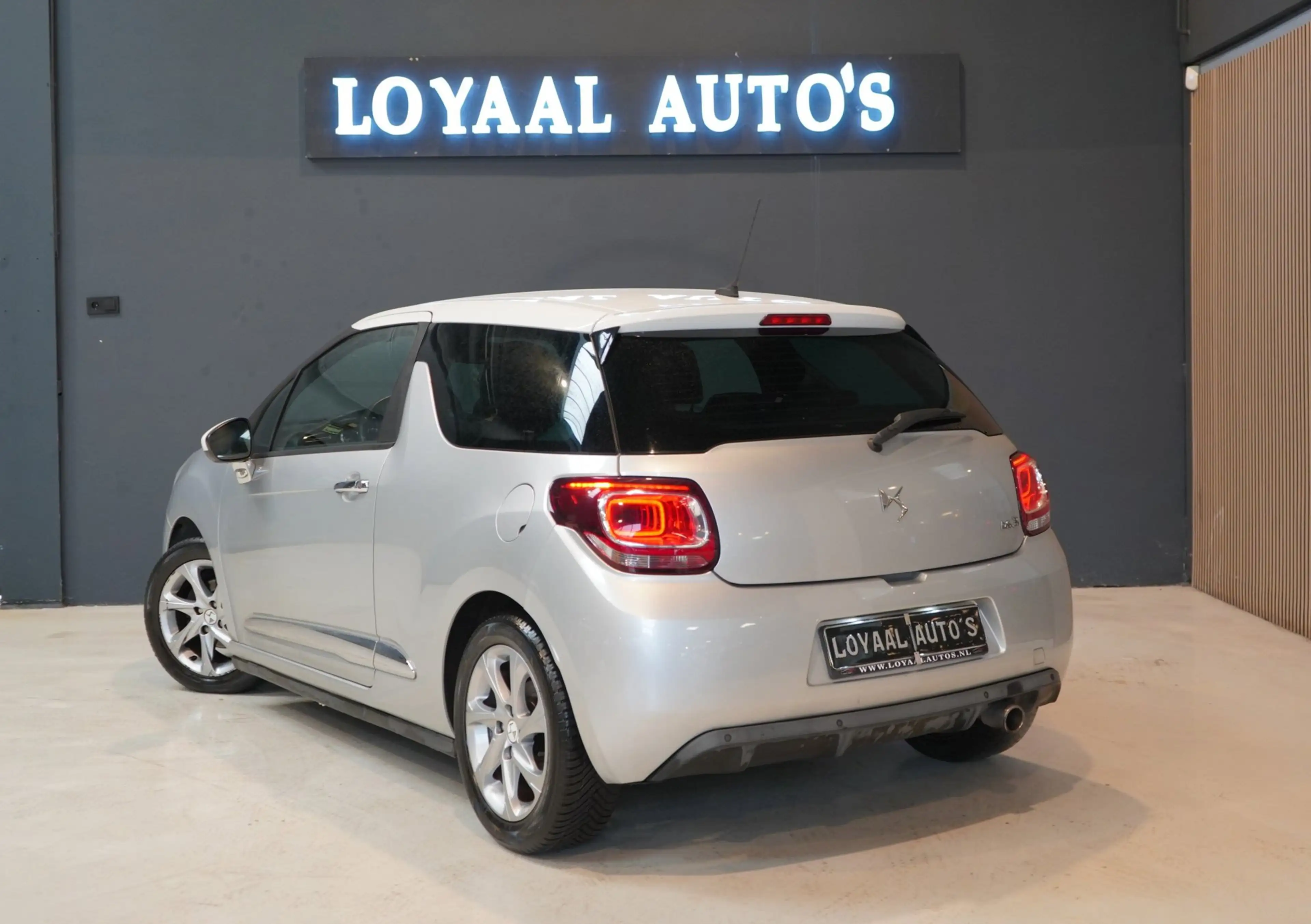 DS Automobiles DS 3 1.2 PureTech So Chic | AUT | CRUISE | PDC | AIRCO — photo 6