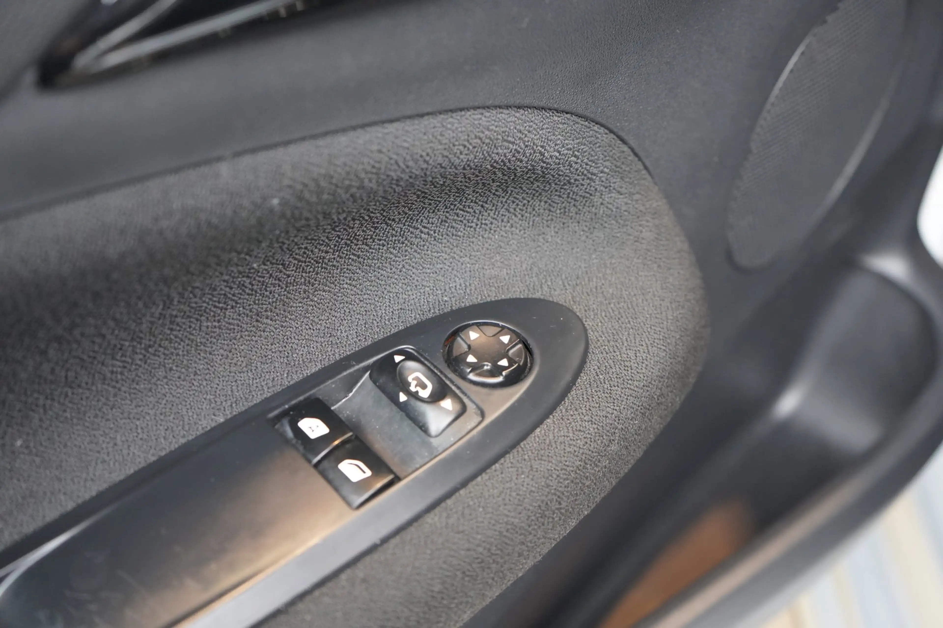 DS Automobiles DS 3 1.2 PureTech So Chic | AUT | CRUISE | PDC | AIRCO — photo 15