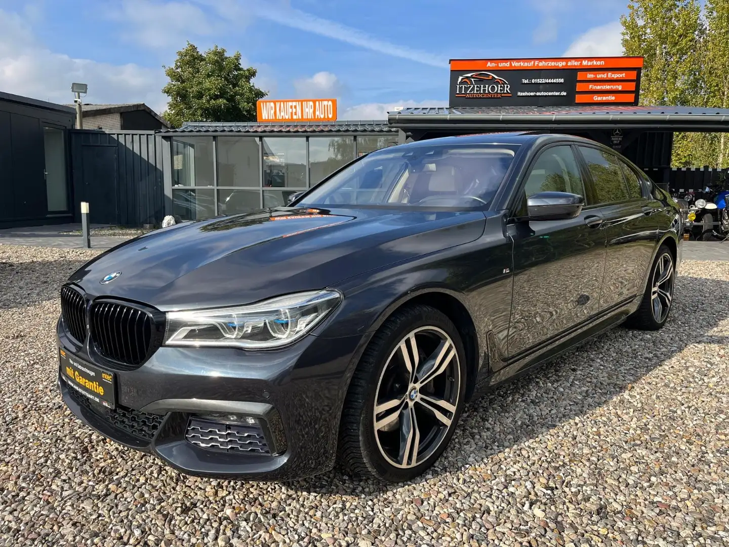 BMW 740 Baureihe 7 Lim 740 d xDrive*Pano*HUD*VOLL* Grau - 2