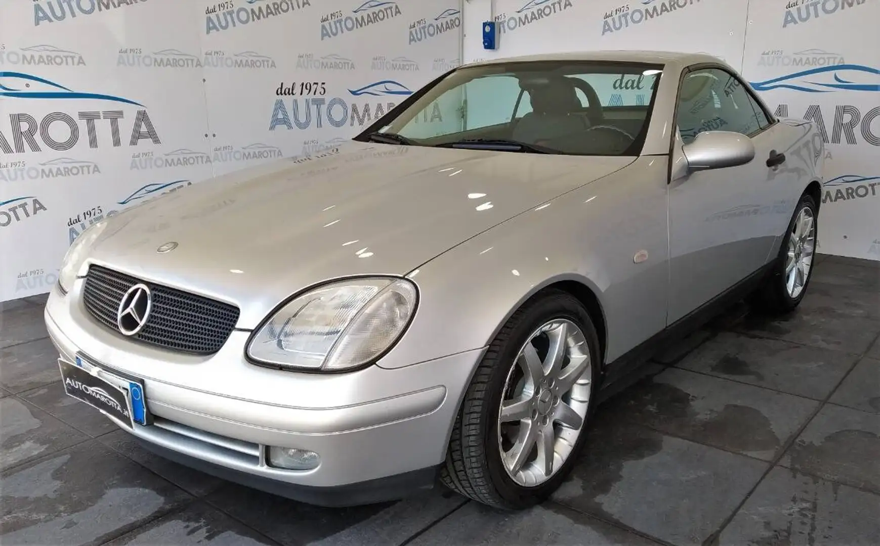 Mercedes-Benz SLK 200 200 TENUTA DA AMATORE! Plateado - 1