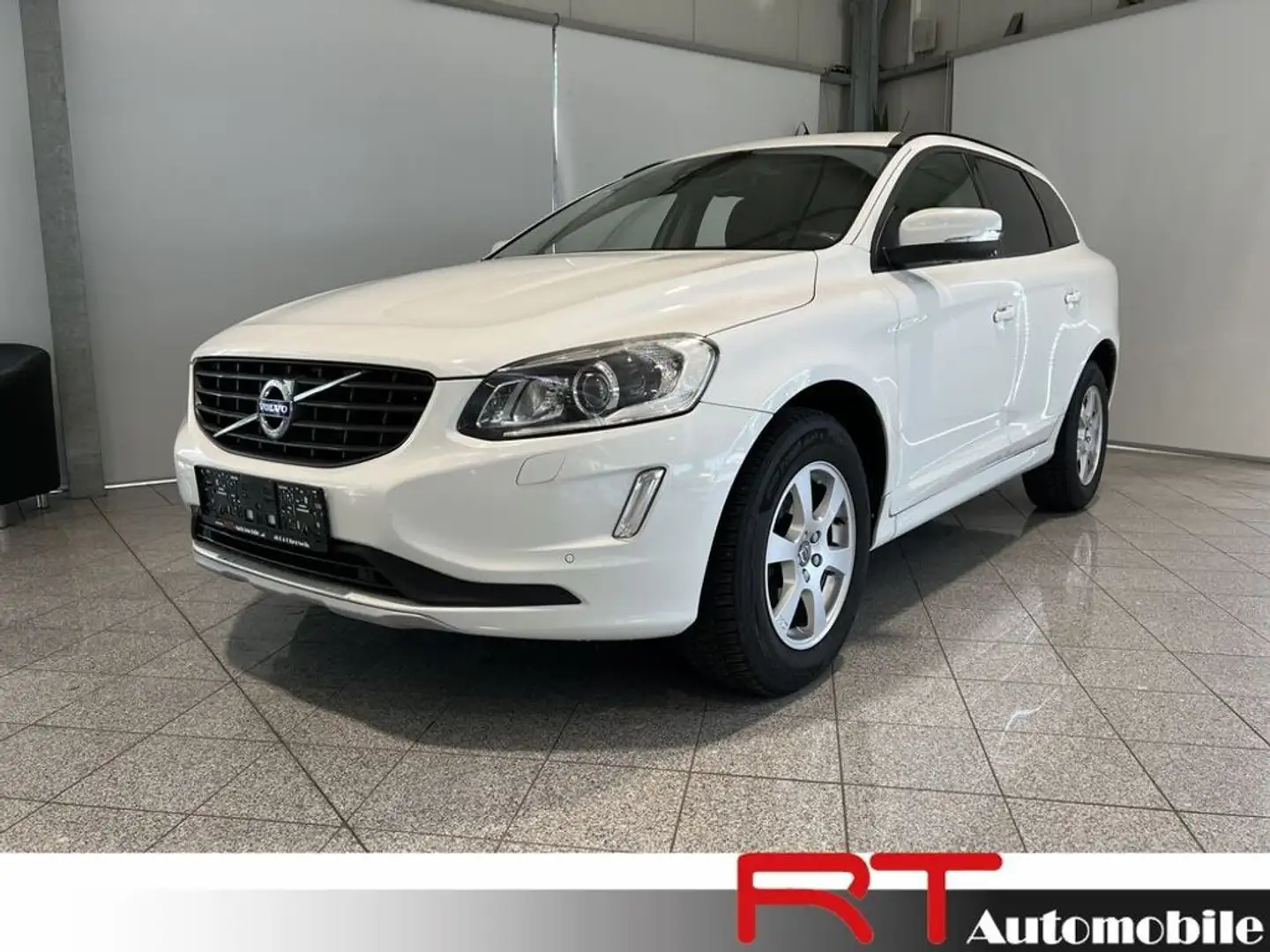 Volvo XC60 Kinetic AWD ''Vermittlungsverkauf'' Weiß - 1