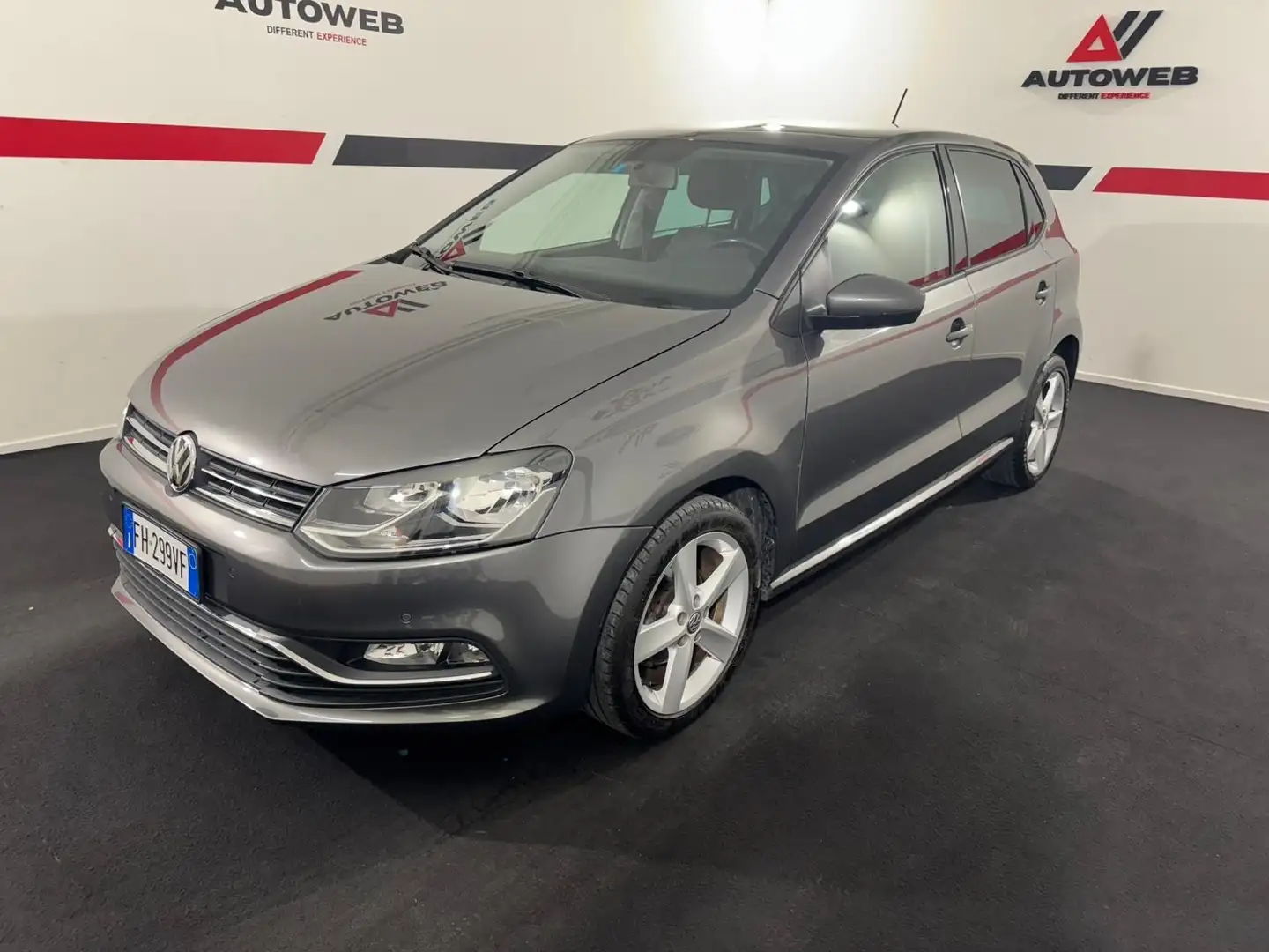 Volkswagen Polo Polo 1.0 MPI 75CV 5p. Grigio - 1