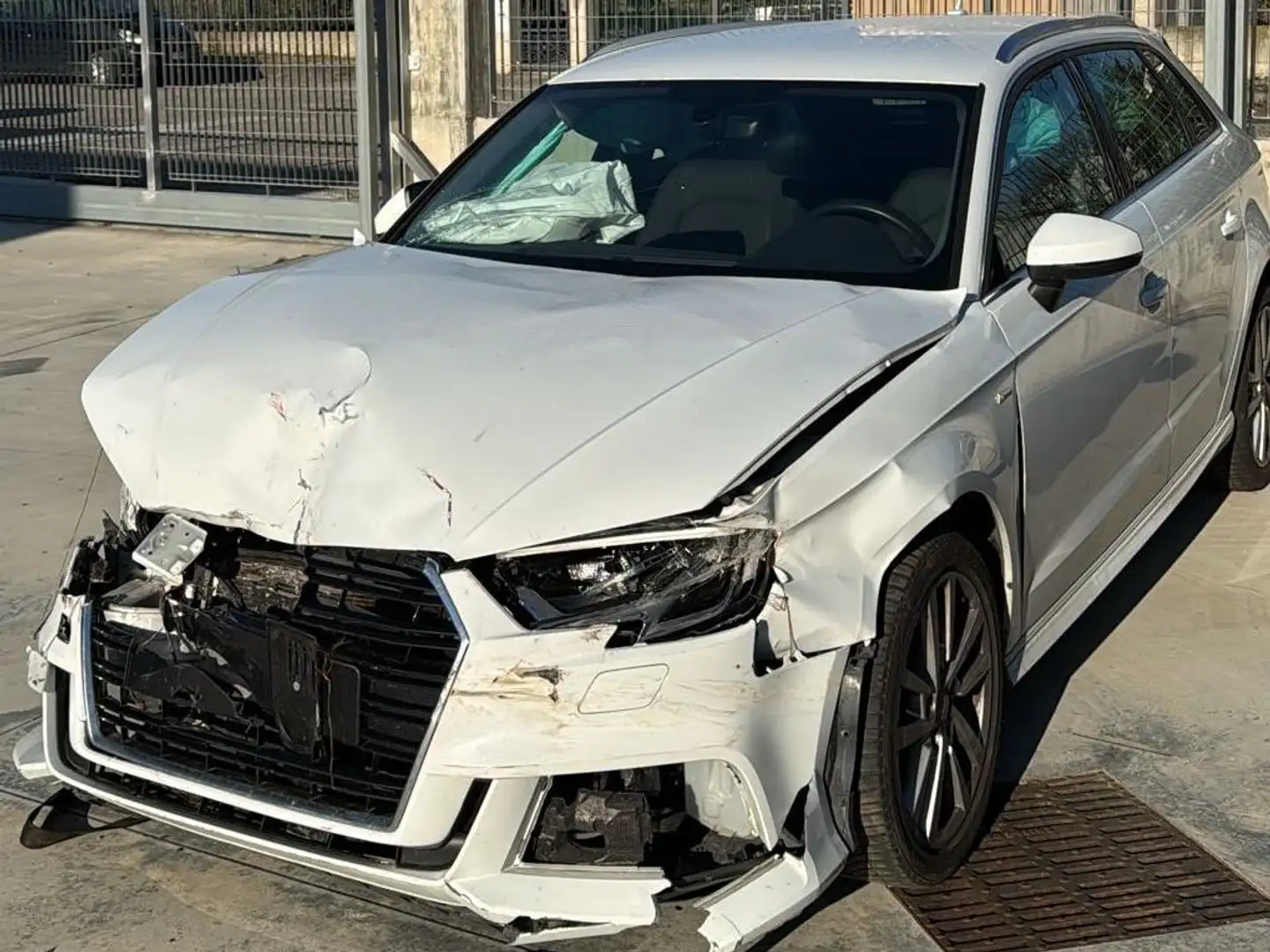 Audi A3 S LINE Blanco - 2