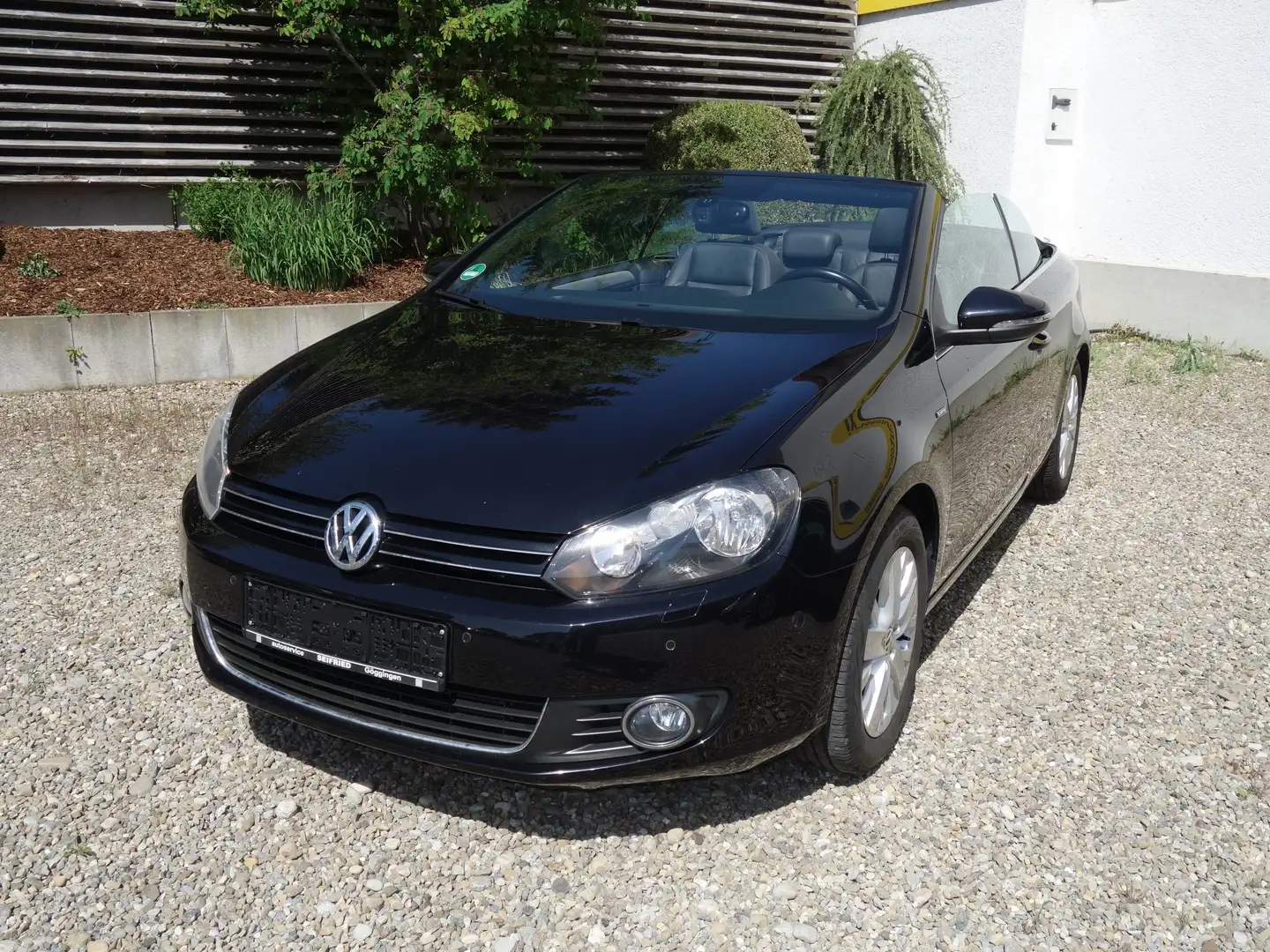 Volkswagen Golf Cabriolet Life Schwarz - 1