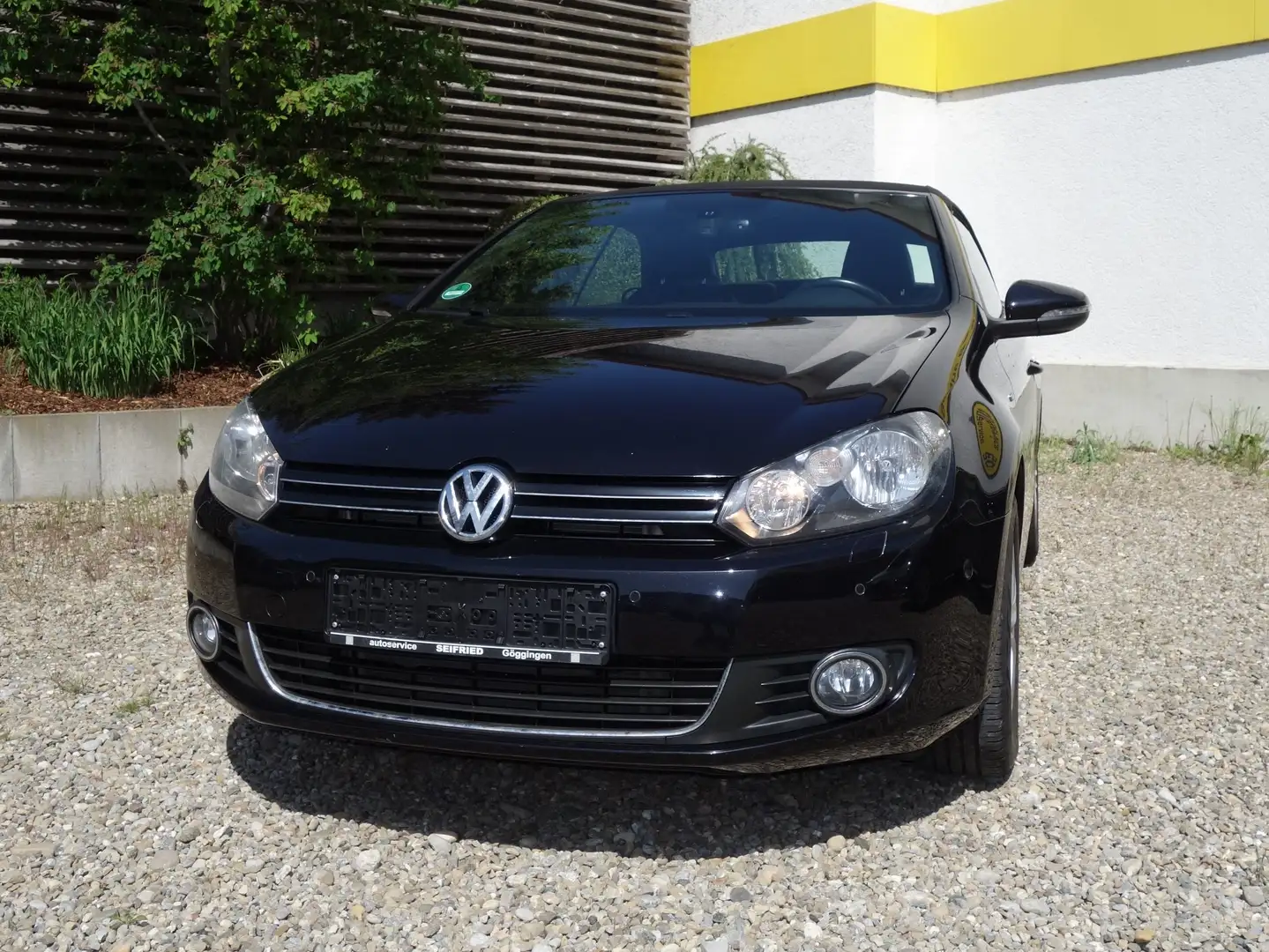 Volkswagen Golf Cabriolet Life Schwarz - 2