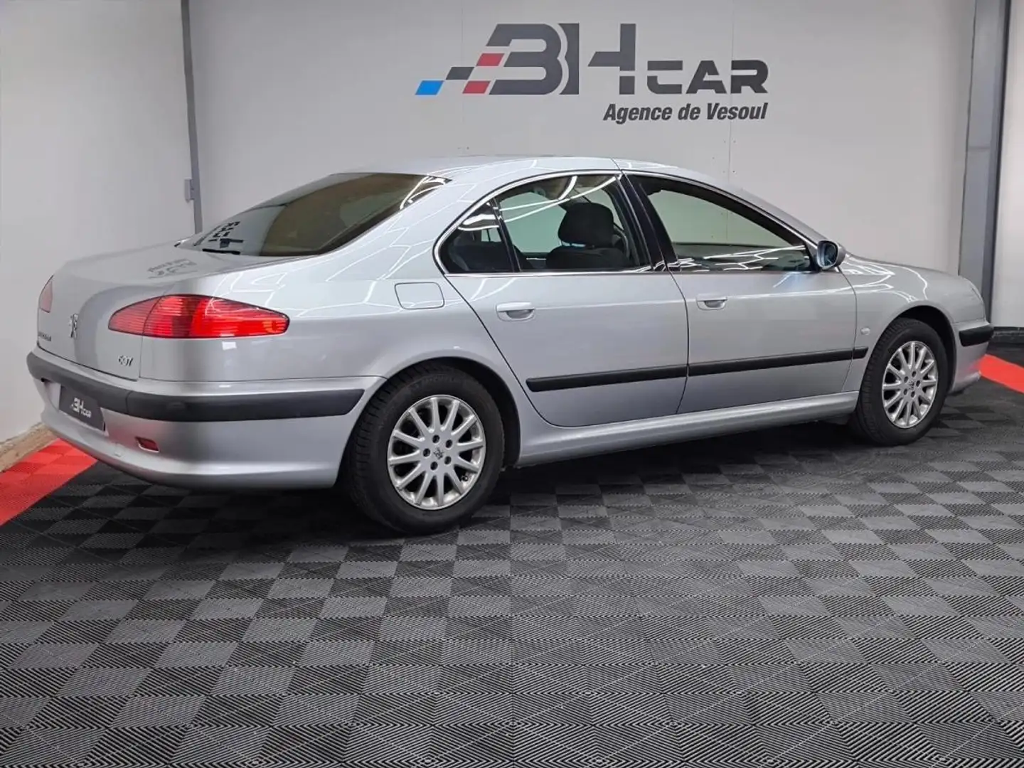 Peugeot 607 2.2 BVM5 160 - Sièges électrique / Hayon électrique / Feux automatiques - 2