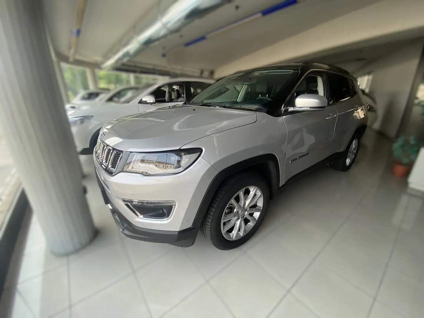 Jeep Compass Compass 1.3 turbo t4 Limited 2wd 150cv ddct my20 Gris - 2