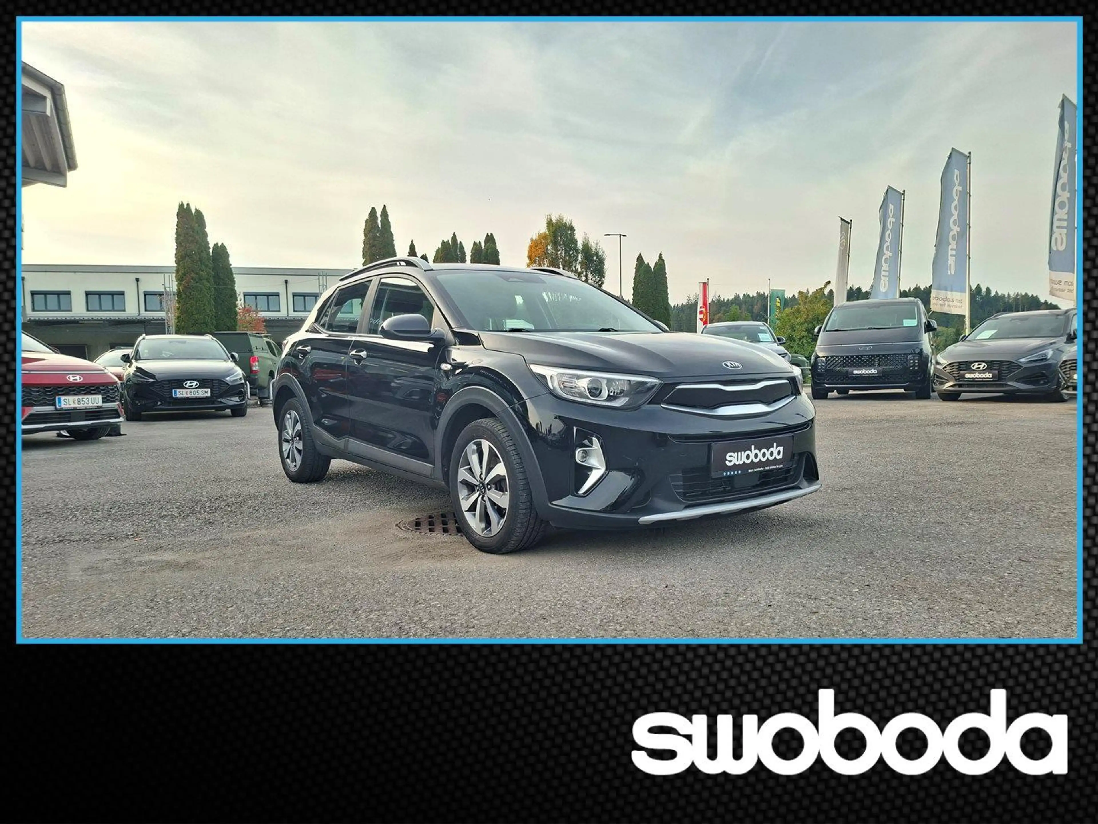 Kia Stonic 1,25 MPI ISG Silber — photo 3