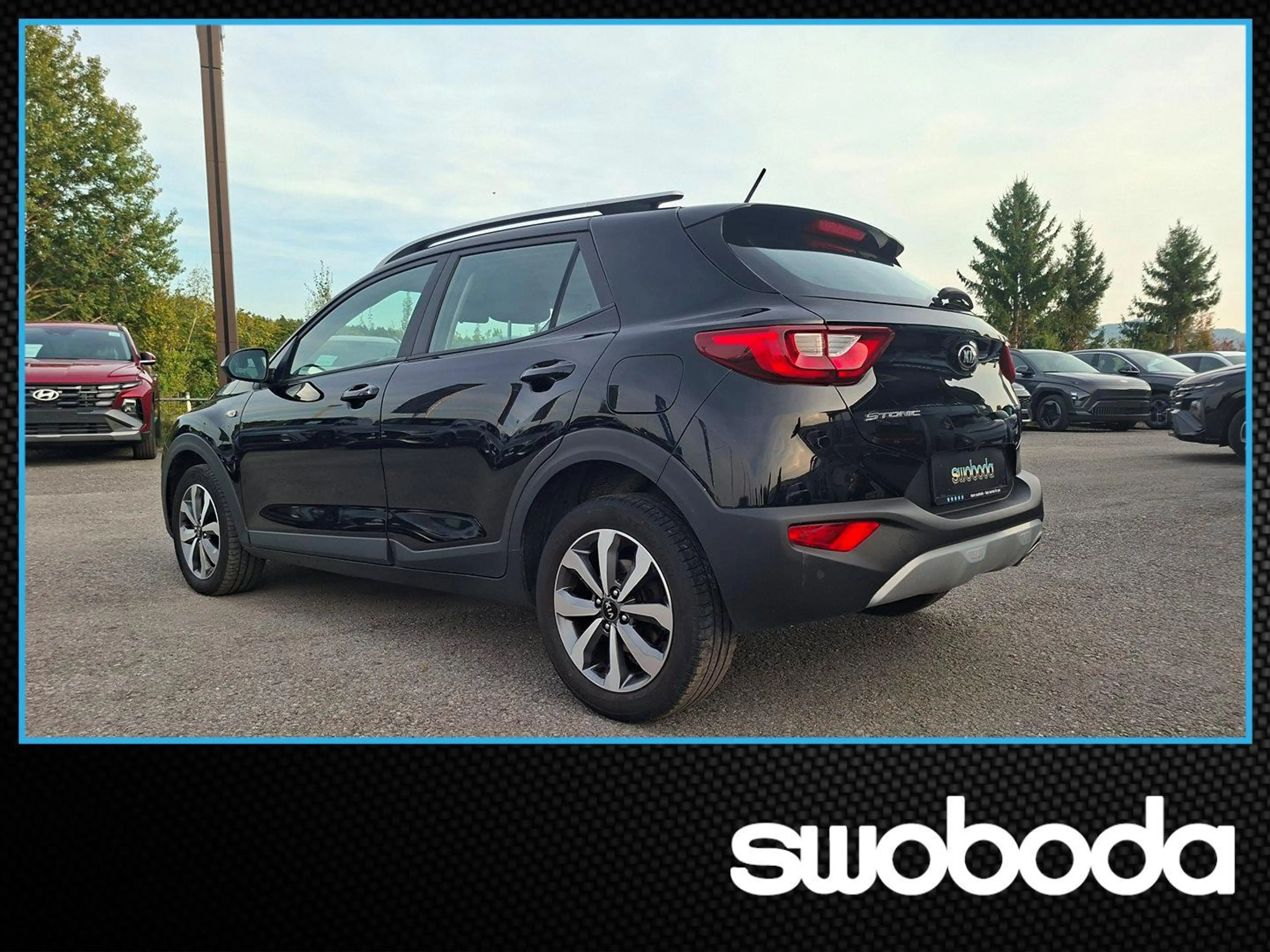Kia Stonic 1,25 MPI ISG Silber — photo 7