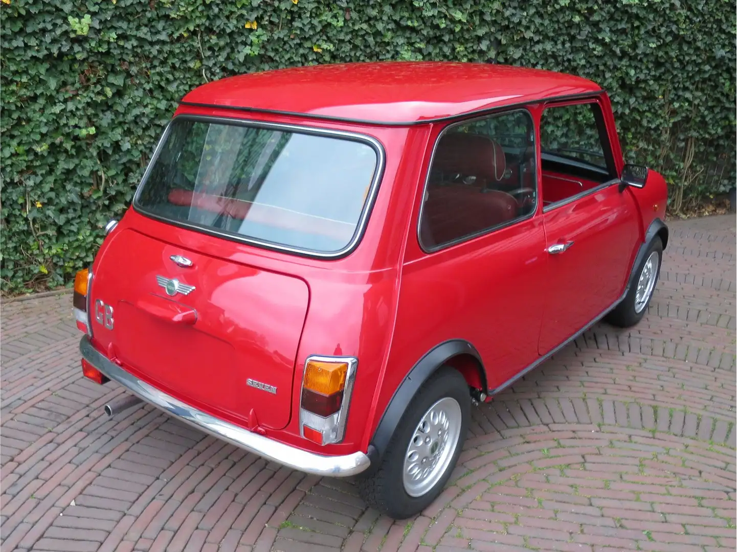 MINI Cooper 1.3 MPI Seven Gloednieuw!! slechts 22km op teller! Czerwony - 2