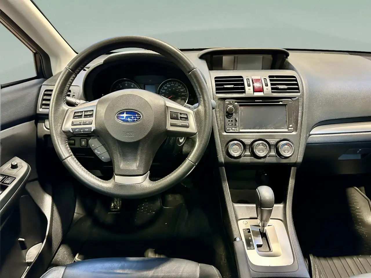 Subaru Impreza снимка Subaru Impreza