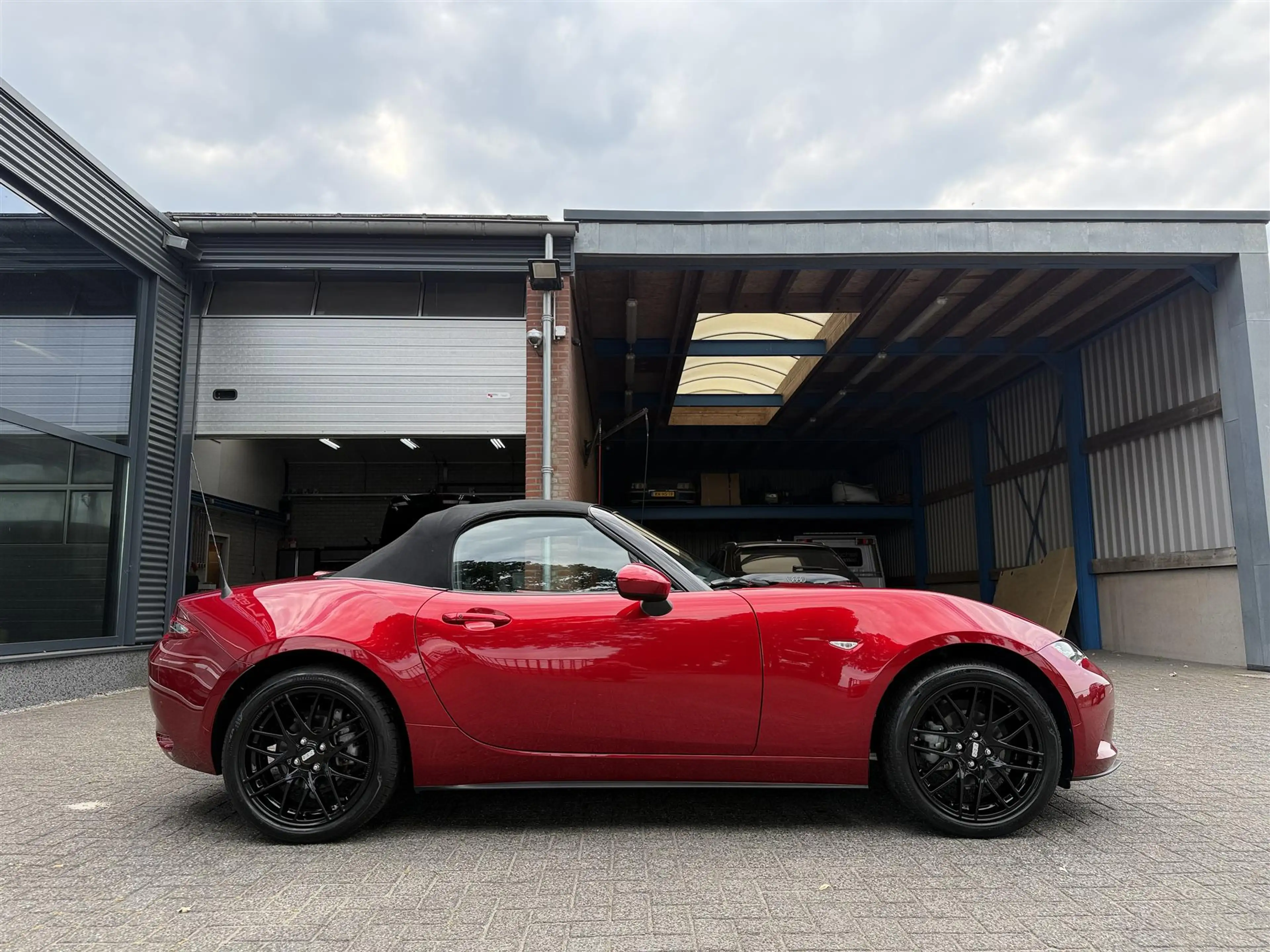 Mazda MX-5 1.5 SkyAc-G 132 Lux. — photo 6