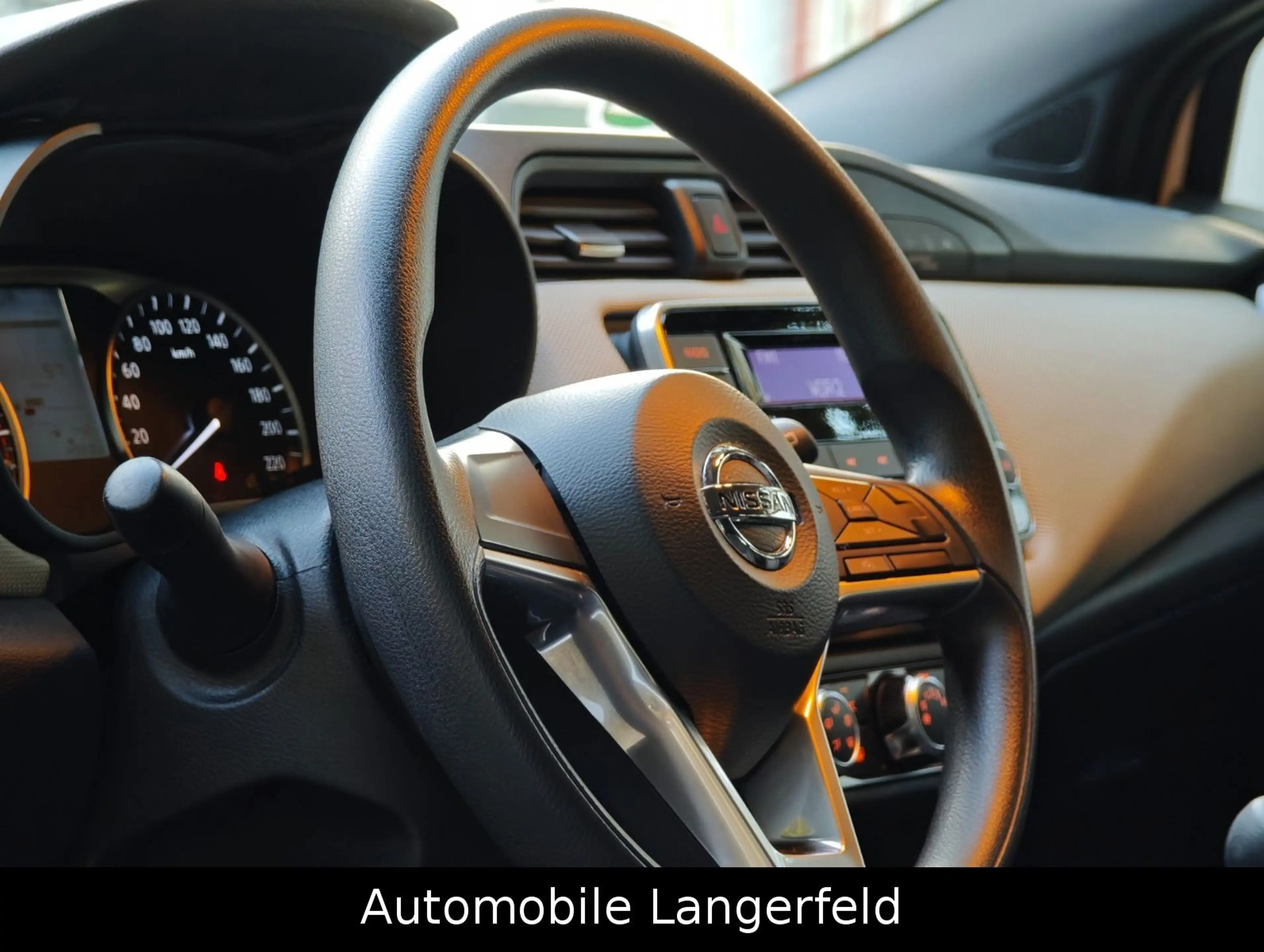 Nissan Micra Visia Plus TEMPOMAT KLIMA BLUETOOTH — photo 12